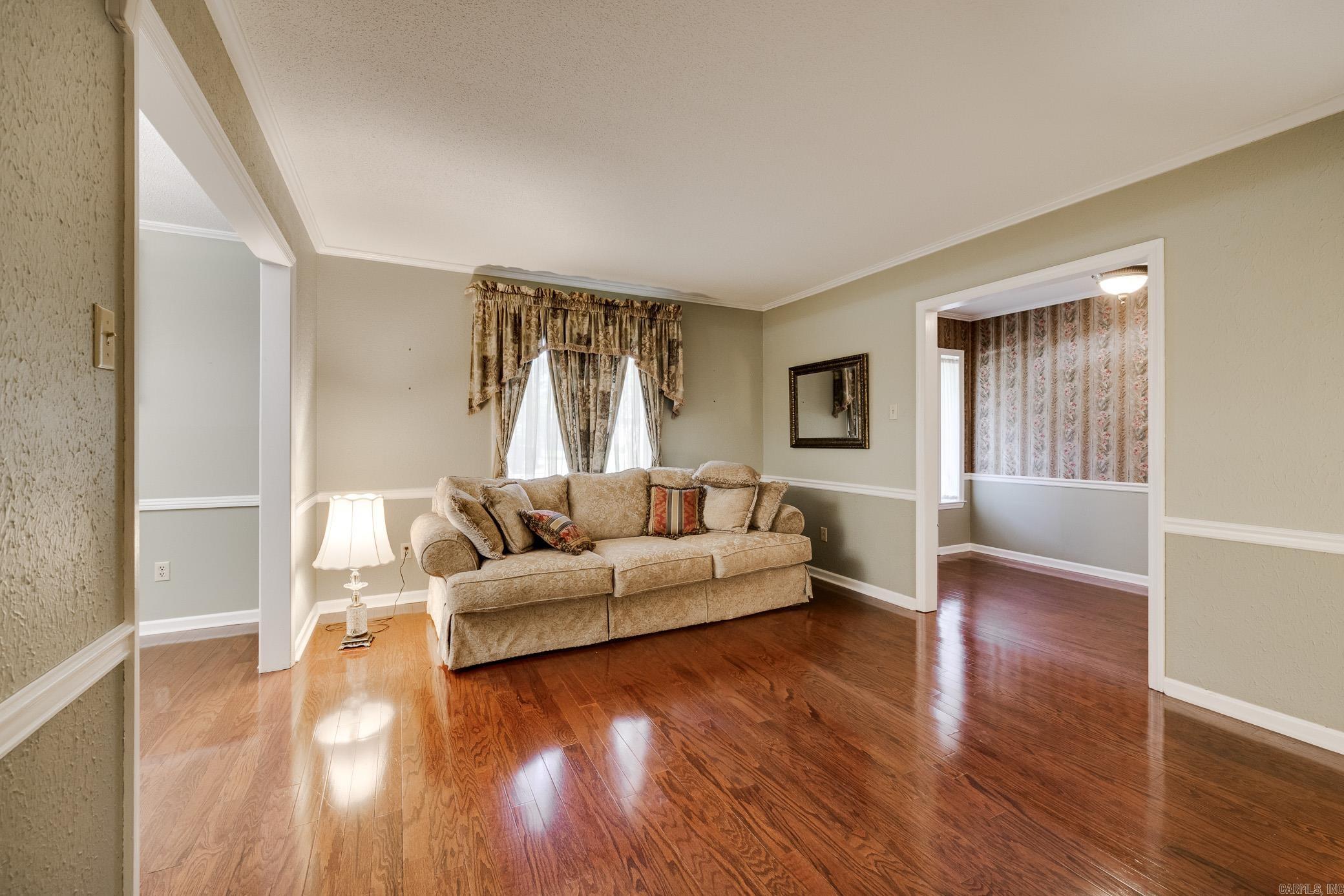 6 Club Road Property Photo 13