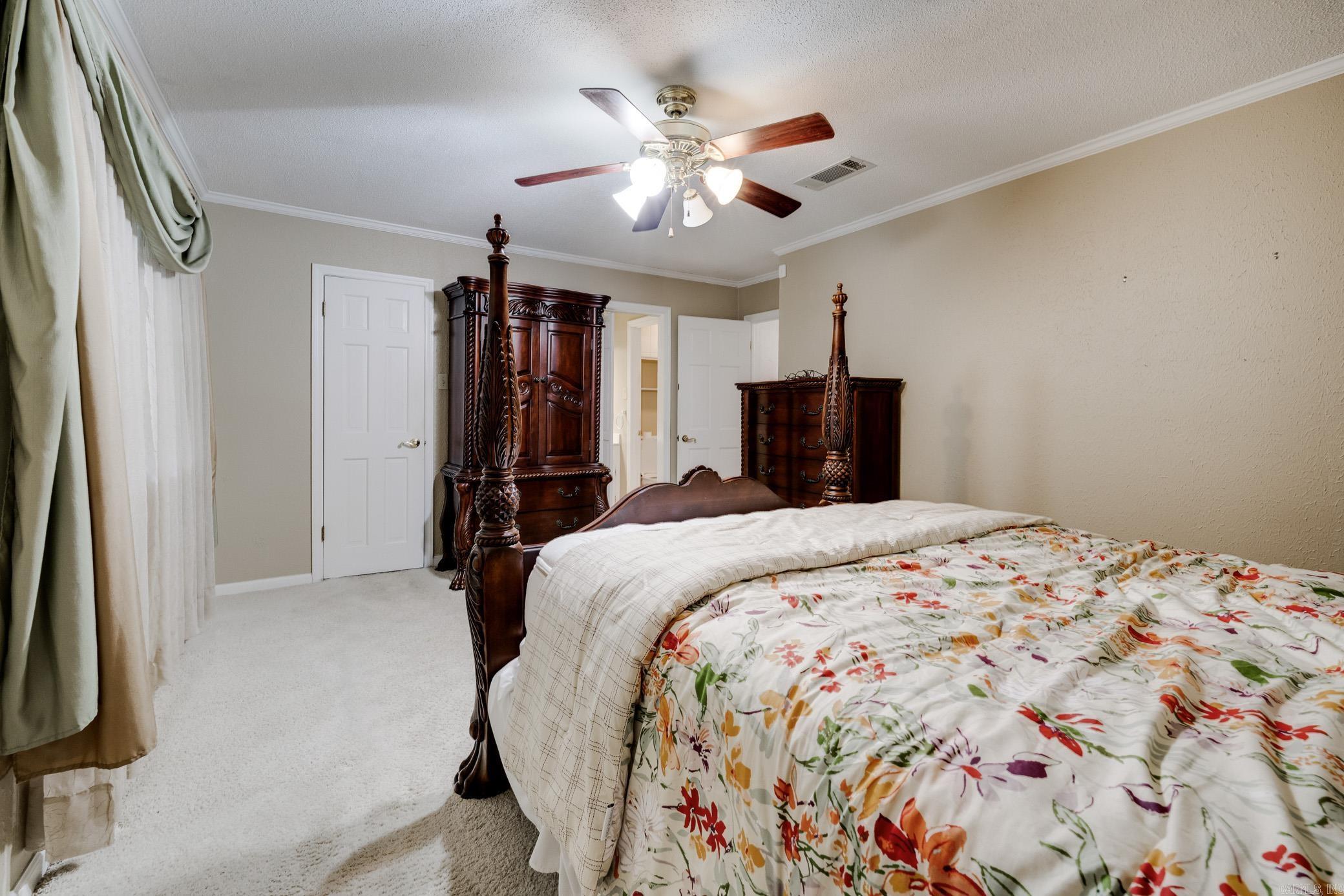 6 Club Road Property Photo 23