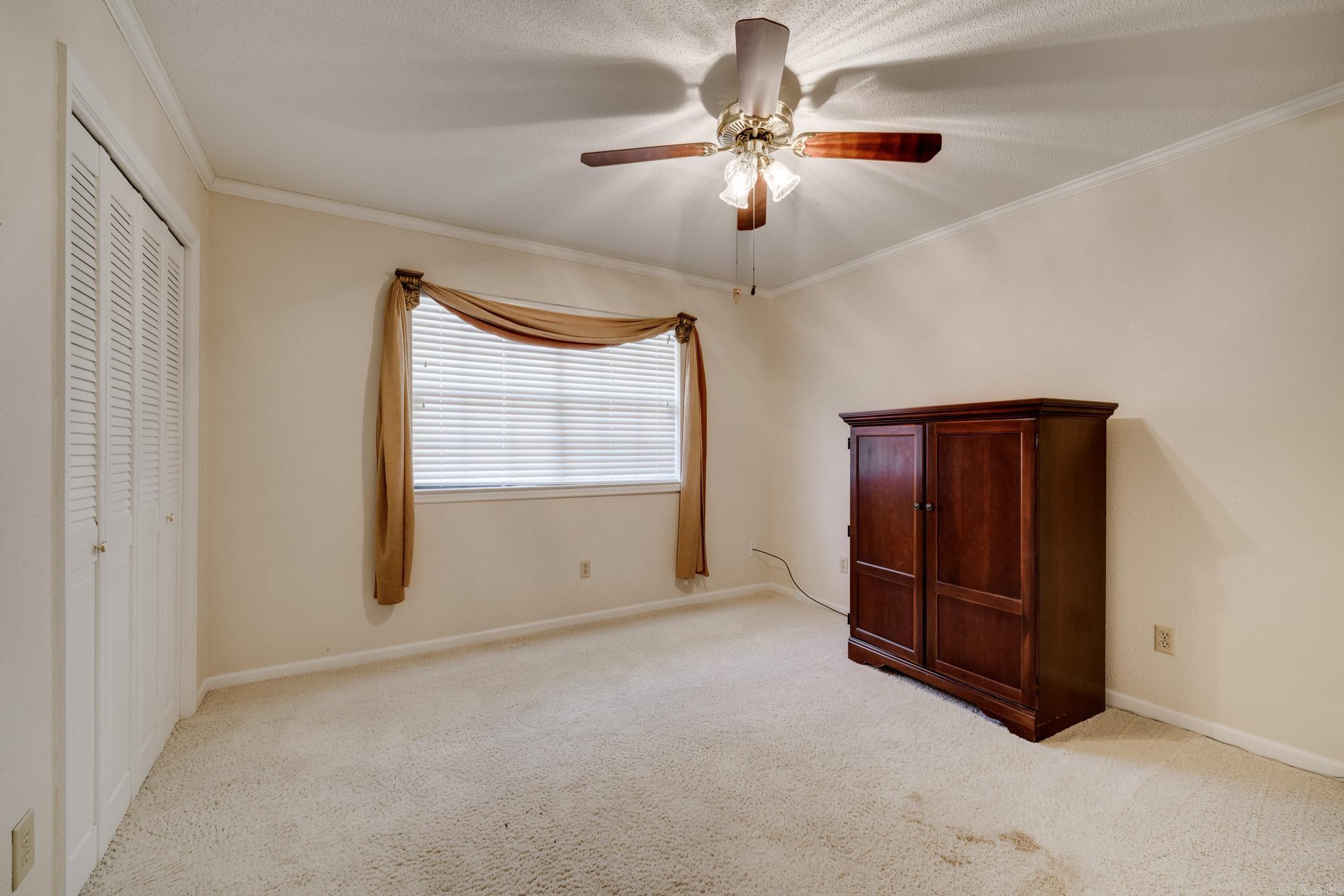 6 Club Road Property Photo 25