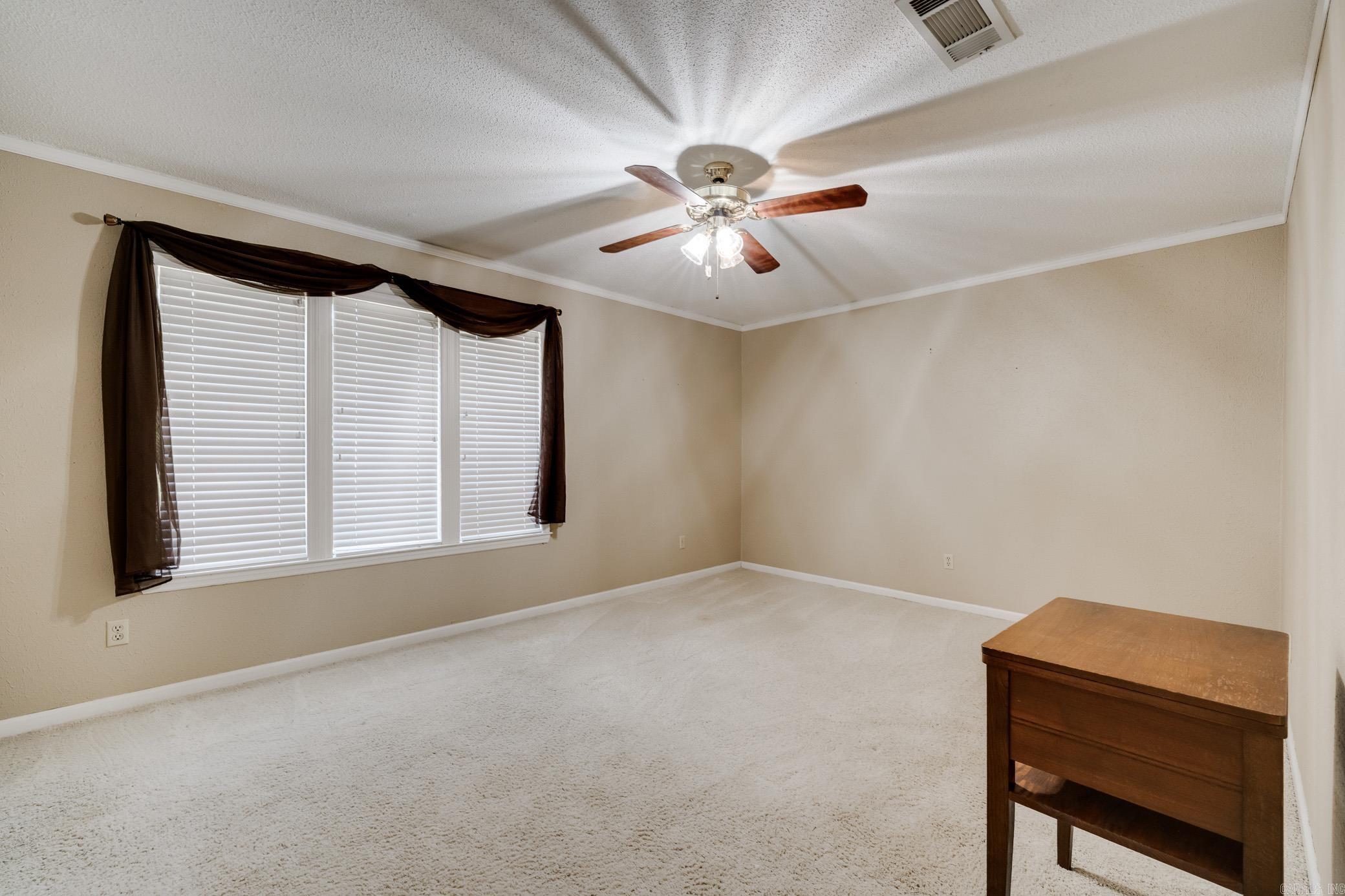 6 Club Road Property Photo 27