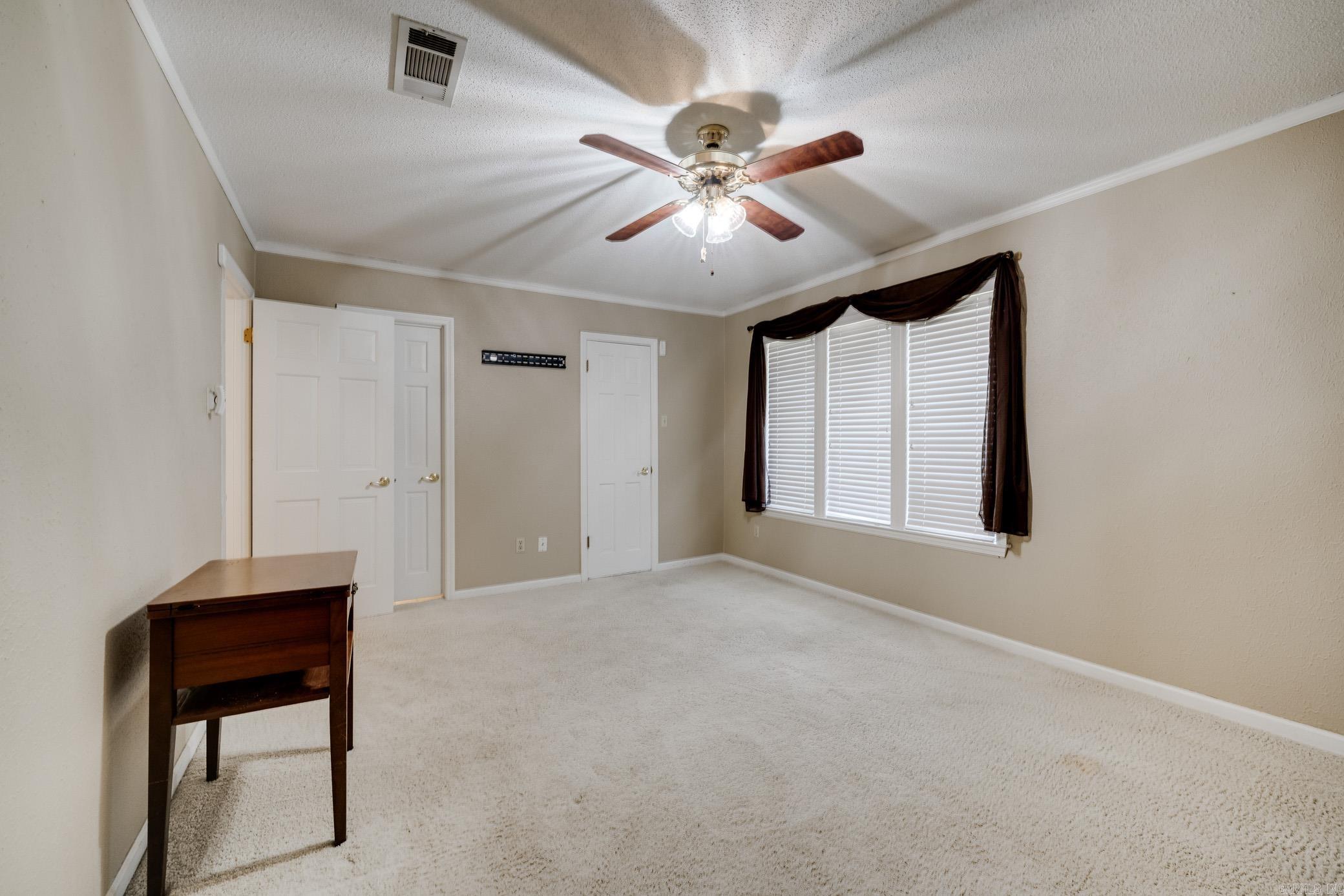 6 Club Road Property Photo 28