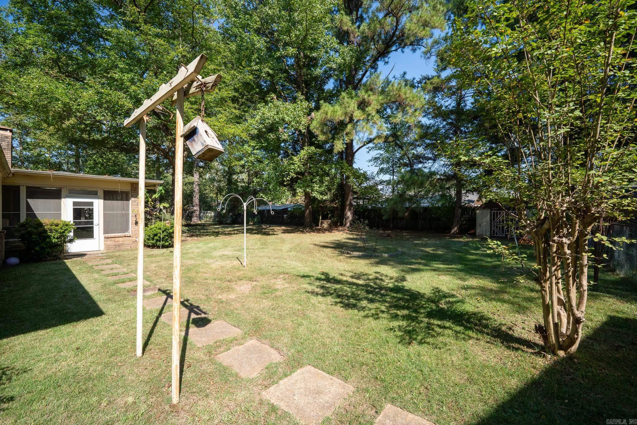 6 Club Road Property Photo 30