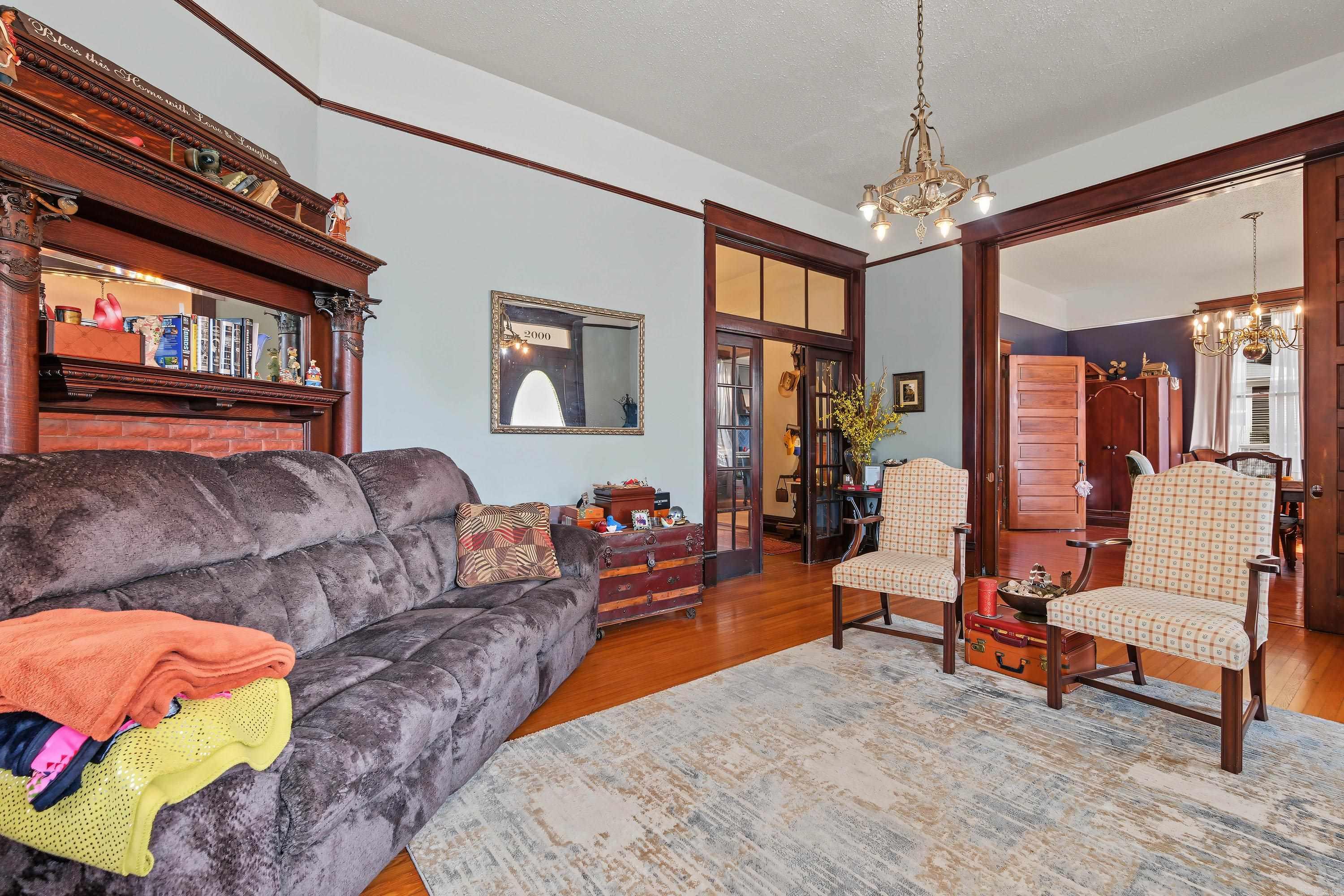 2000 S Battery Street Property Photo 8