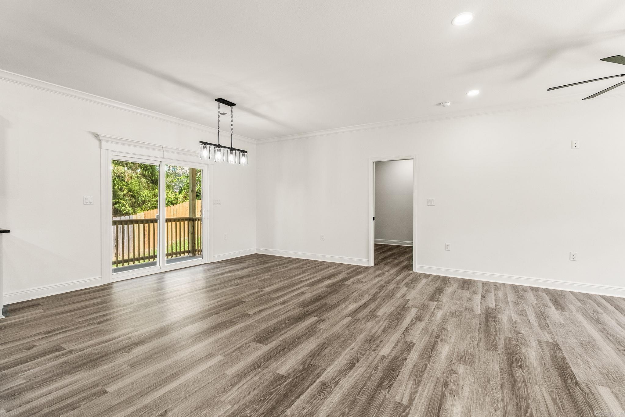 9 Idlewood Place Property Photo 7