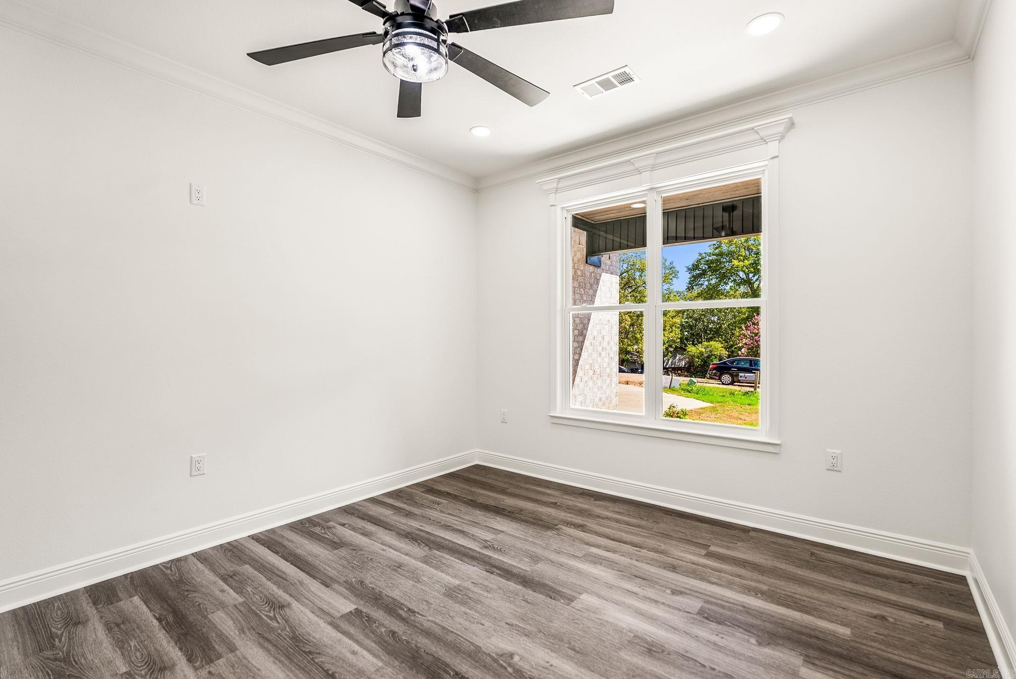 9 Idlewood Place Property Photo 10