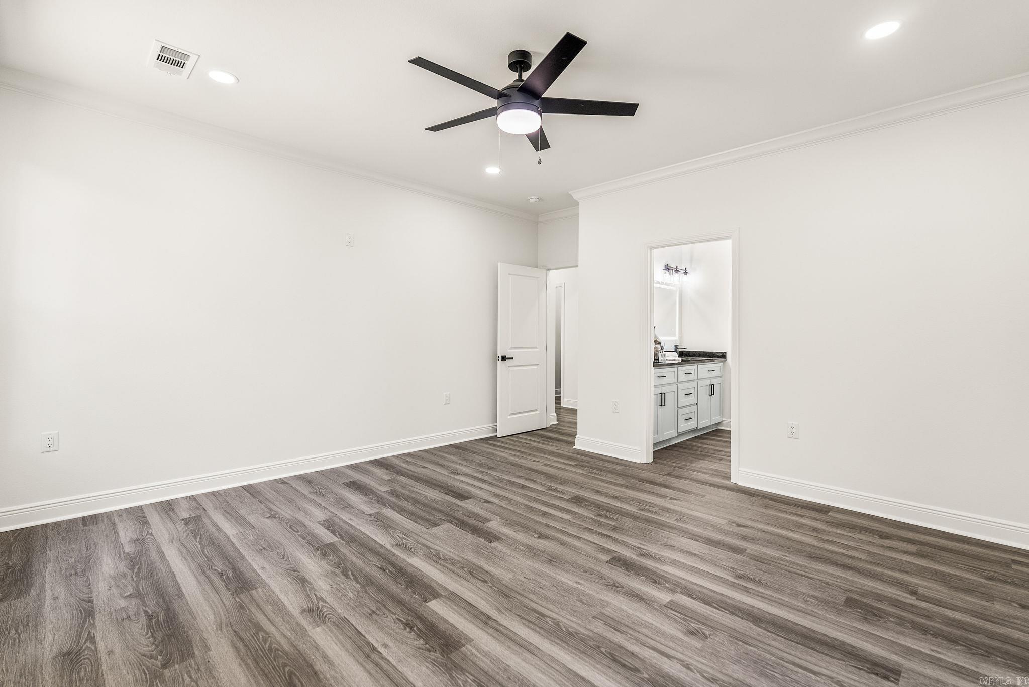 9 Idlewood Place Property Photo 19
