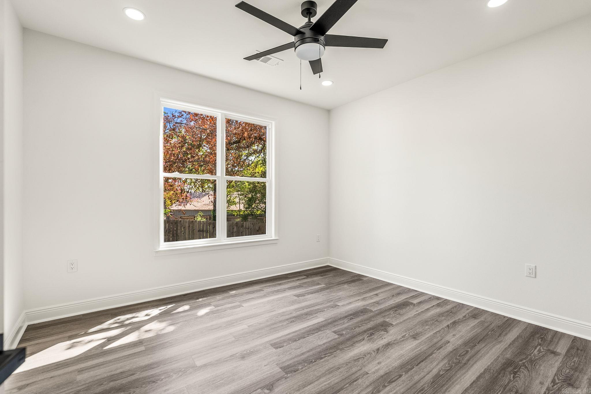 9 Idlewood Place Property Photo 27