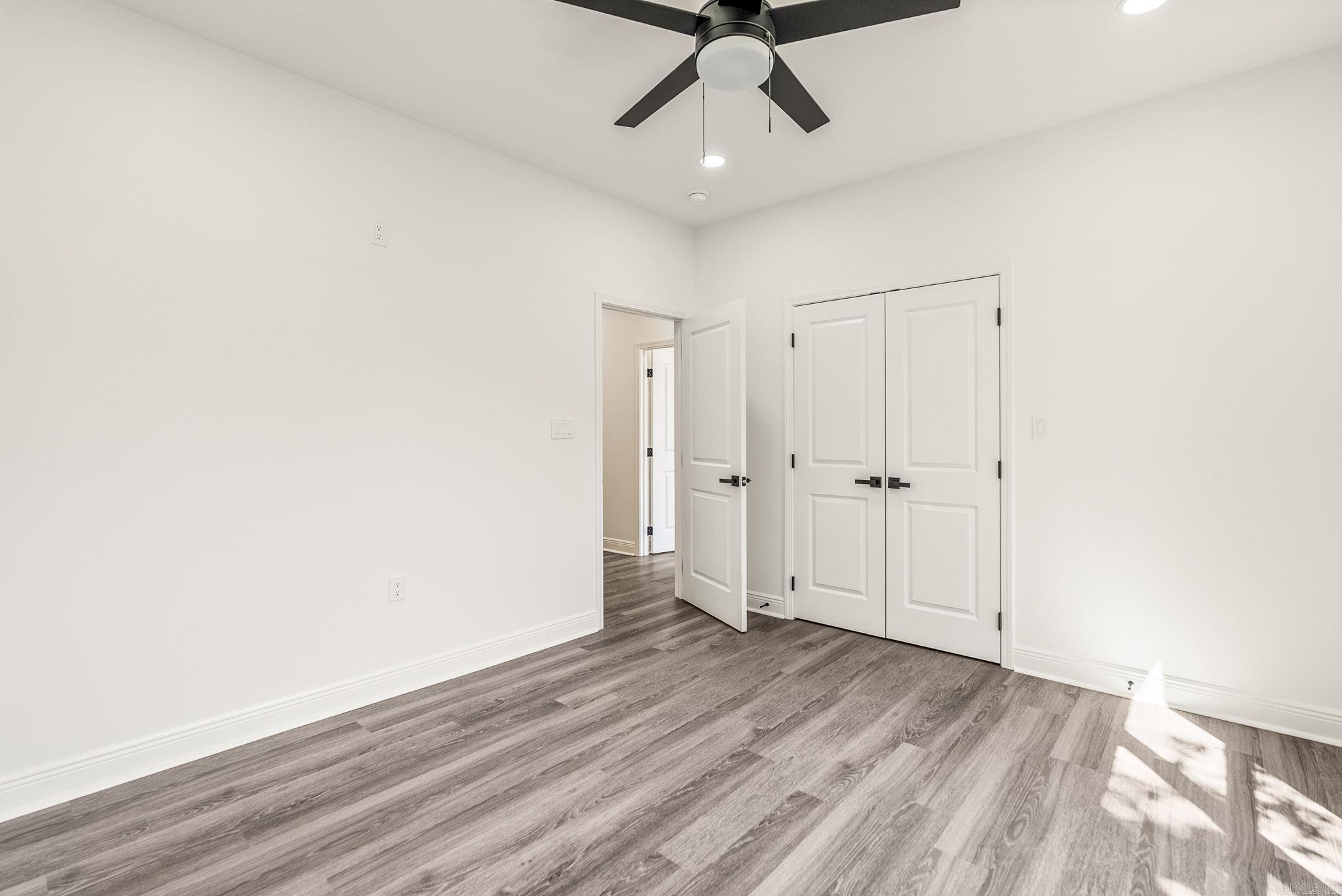 9 Idlewood Place Property Photo 28