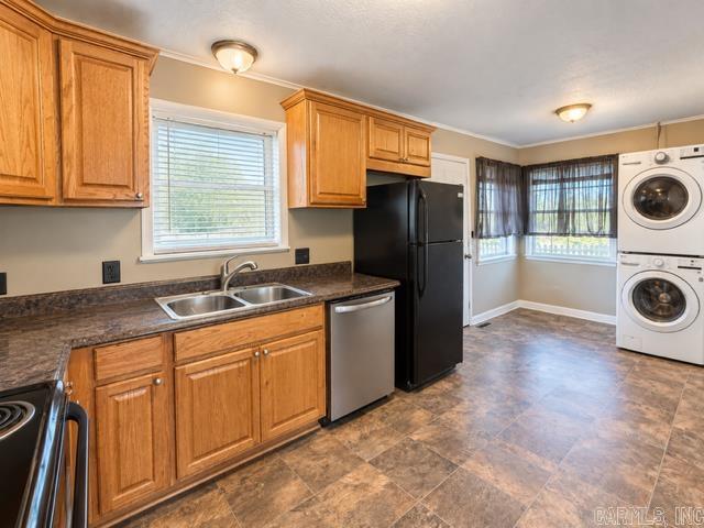409 County Road 3542 Property Photo 3