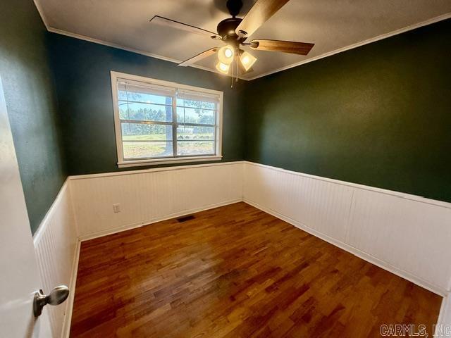 409 County Road 3542 Property Photo 13
