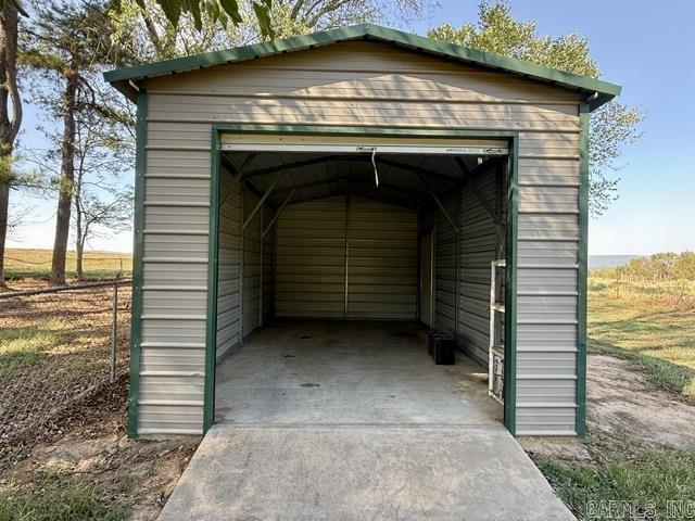 409 County Road 3542 Property Photo 19