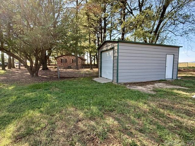 409 County Road 3542 Property Photo 20