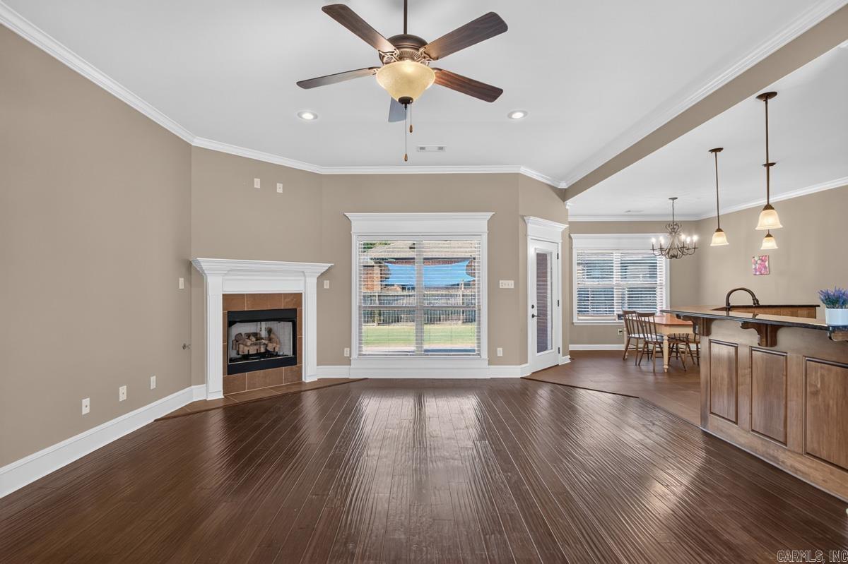 9517 Meadow Creek Dr Property Photo 8