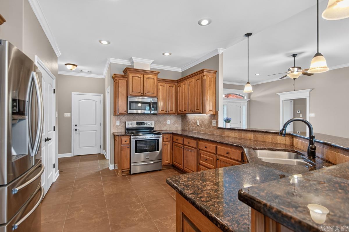 9517 Meadow Creek Dr Property Photo 12