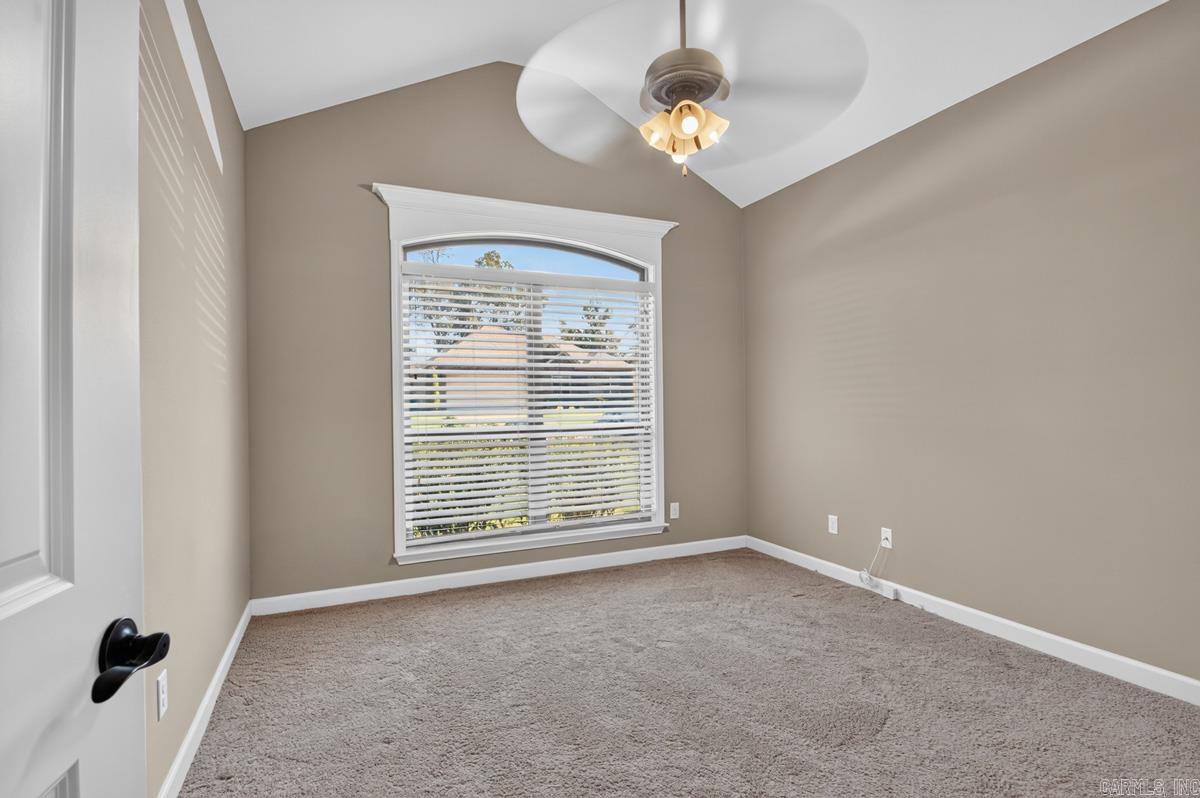 9517 Meadow Creek Dr Property Photo 16