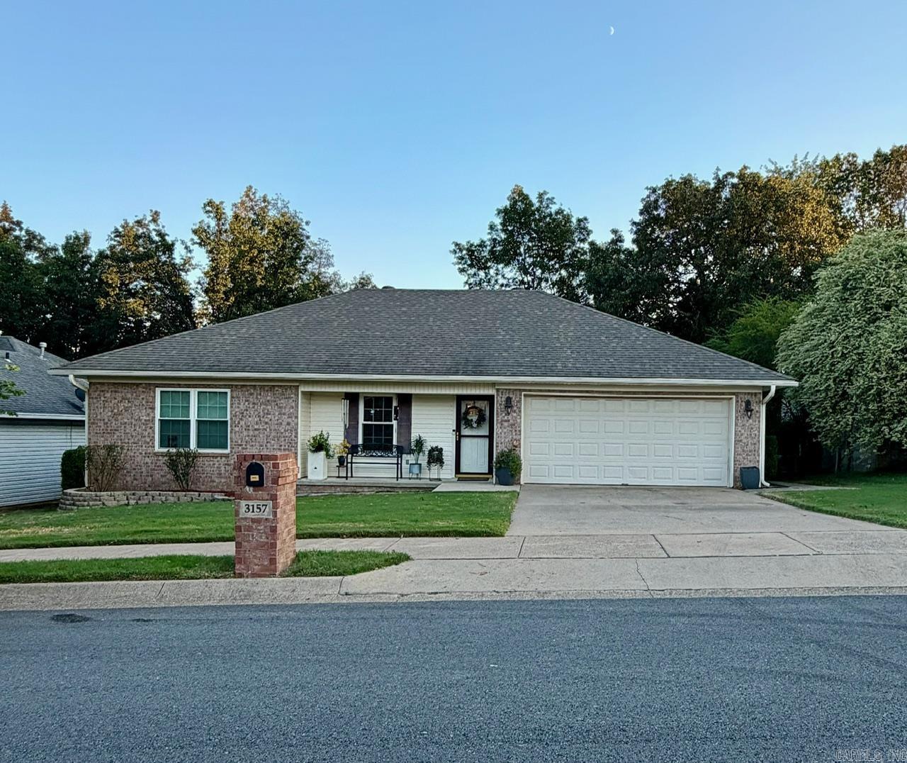 3157 Woodruff Creek Drive Property Photo 1