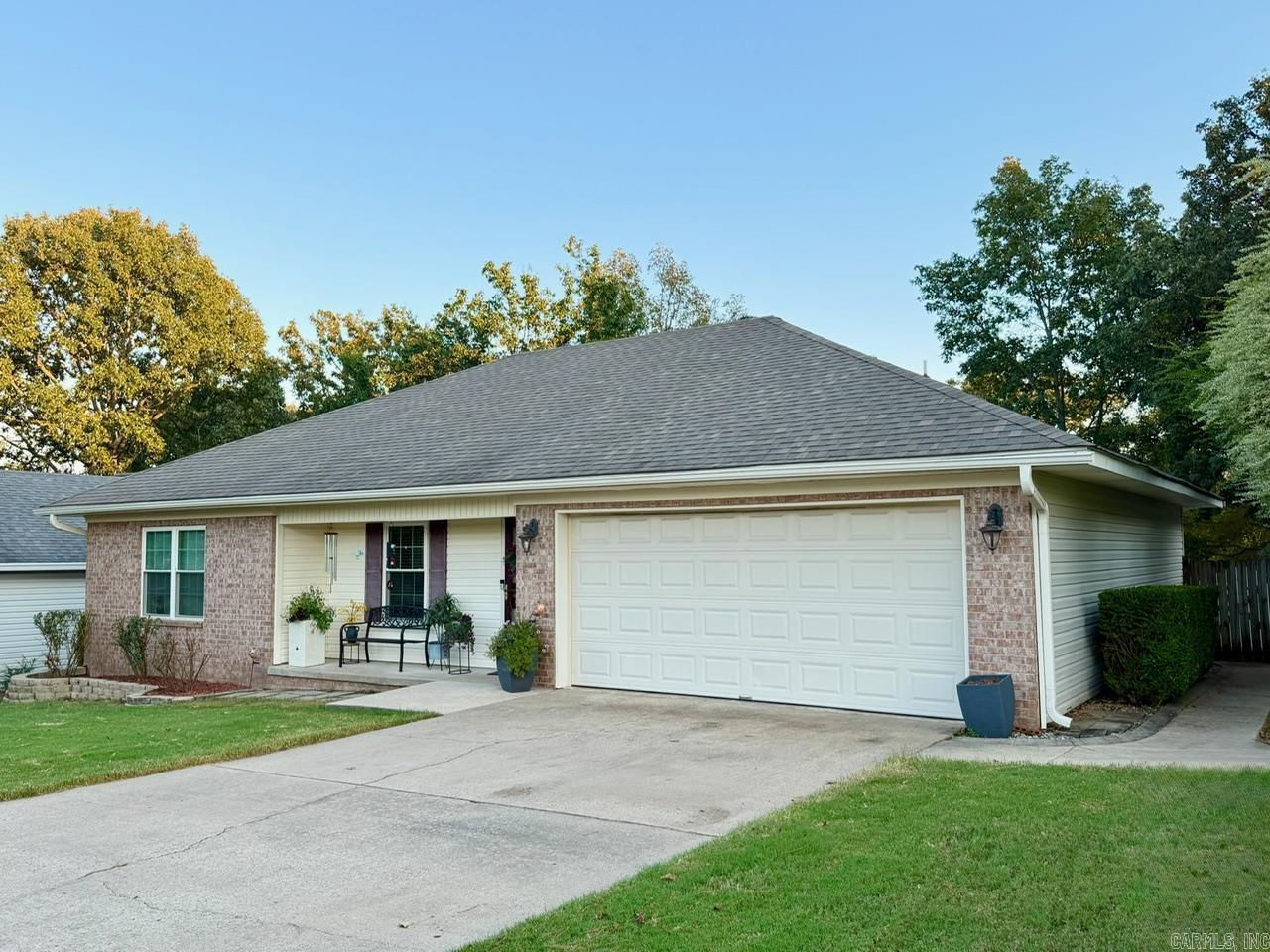 3157 Woodruff Creek Drive Property Photo 3