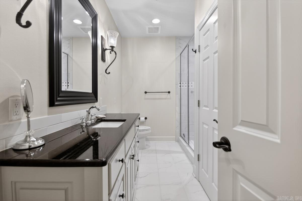 100 Vallon Lane #103 103 Property Photo 12