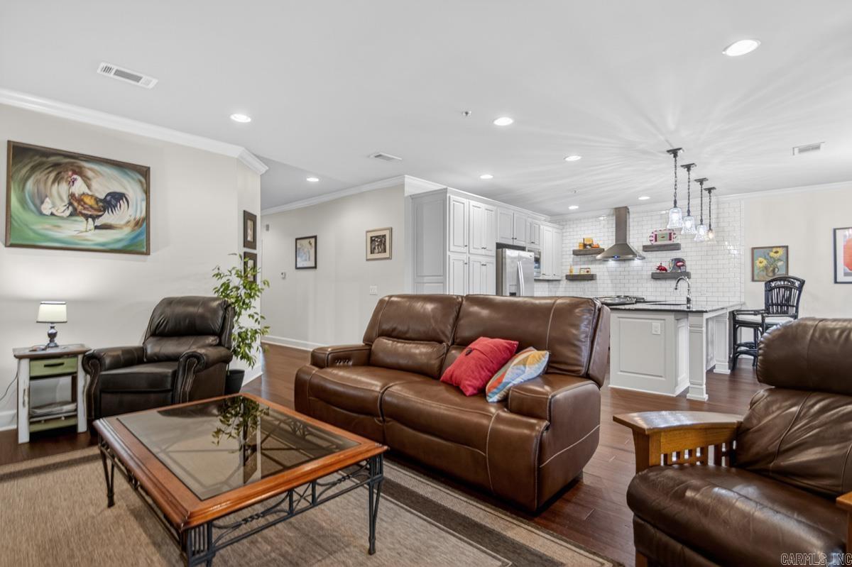 100 Vallon Lane #103 103 Property Photo 16