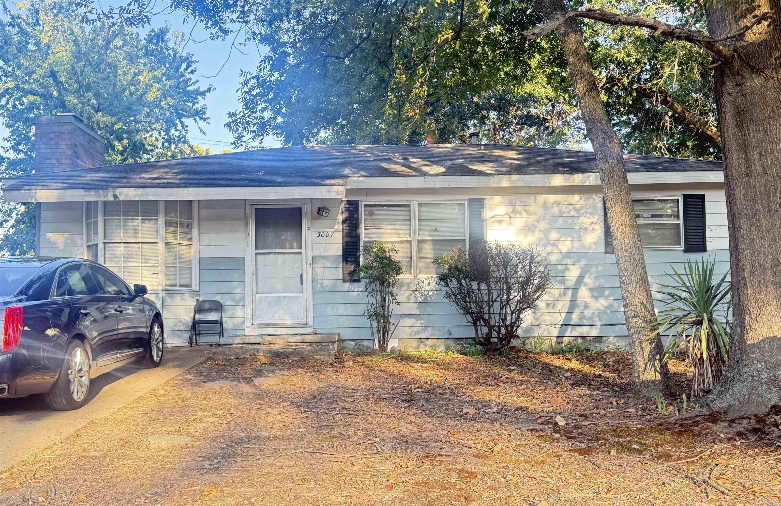 3007 Loma Drive Property Photo 3