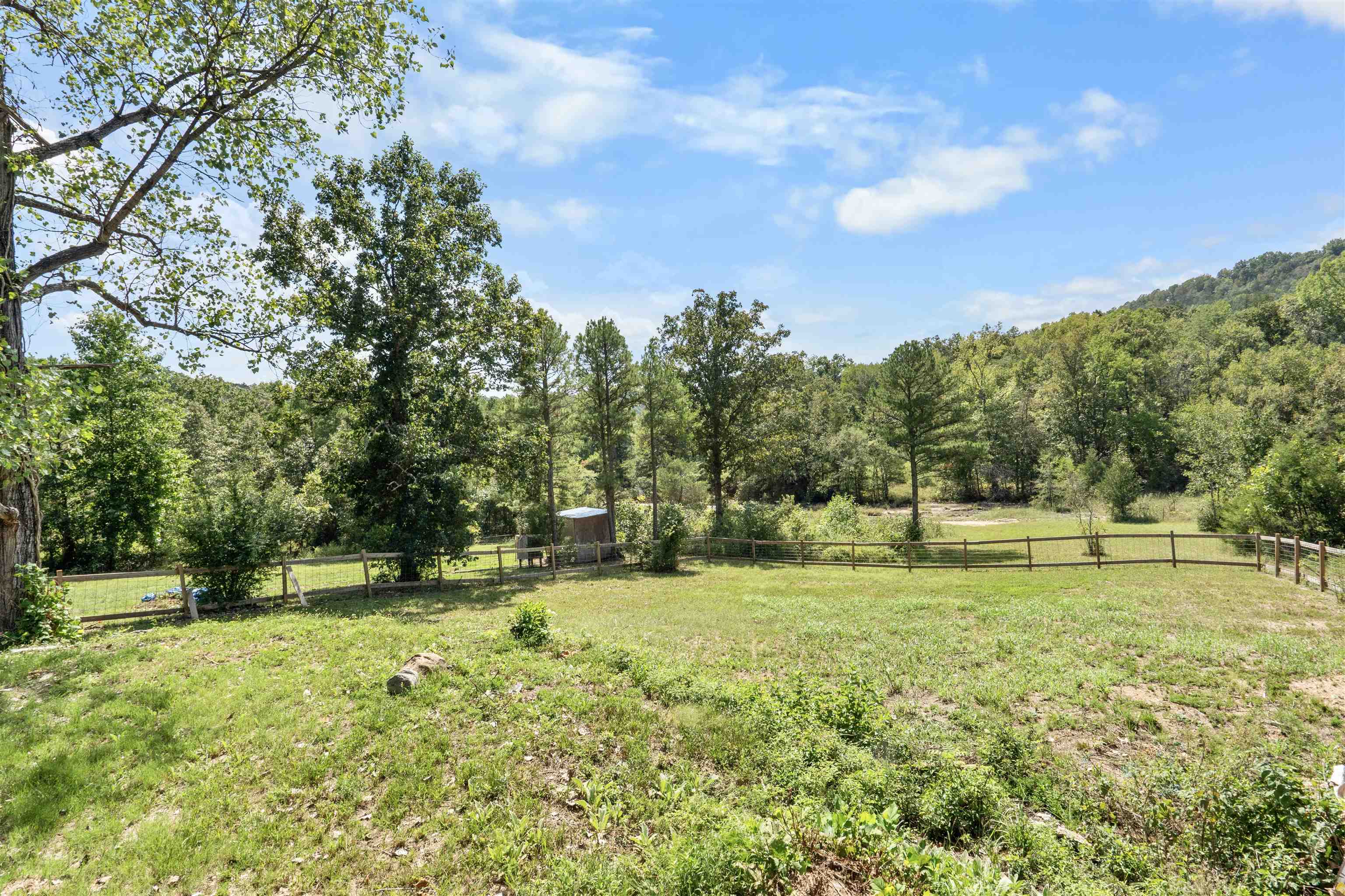 6653 Gorby Road Property Photo 13