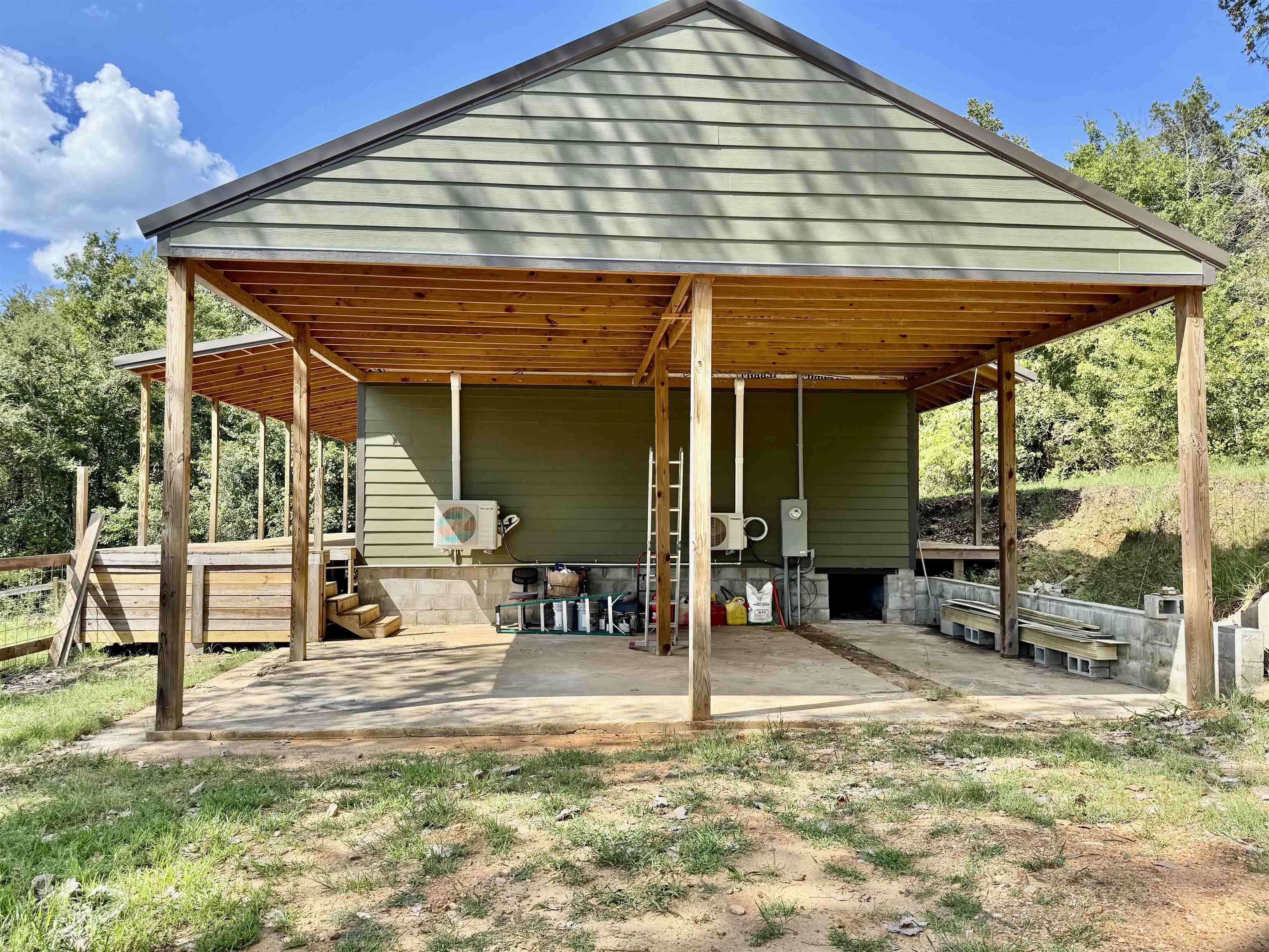 6653 Gorby Road Property Photo 24