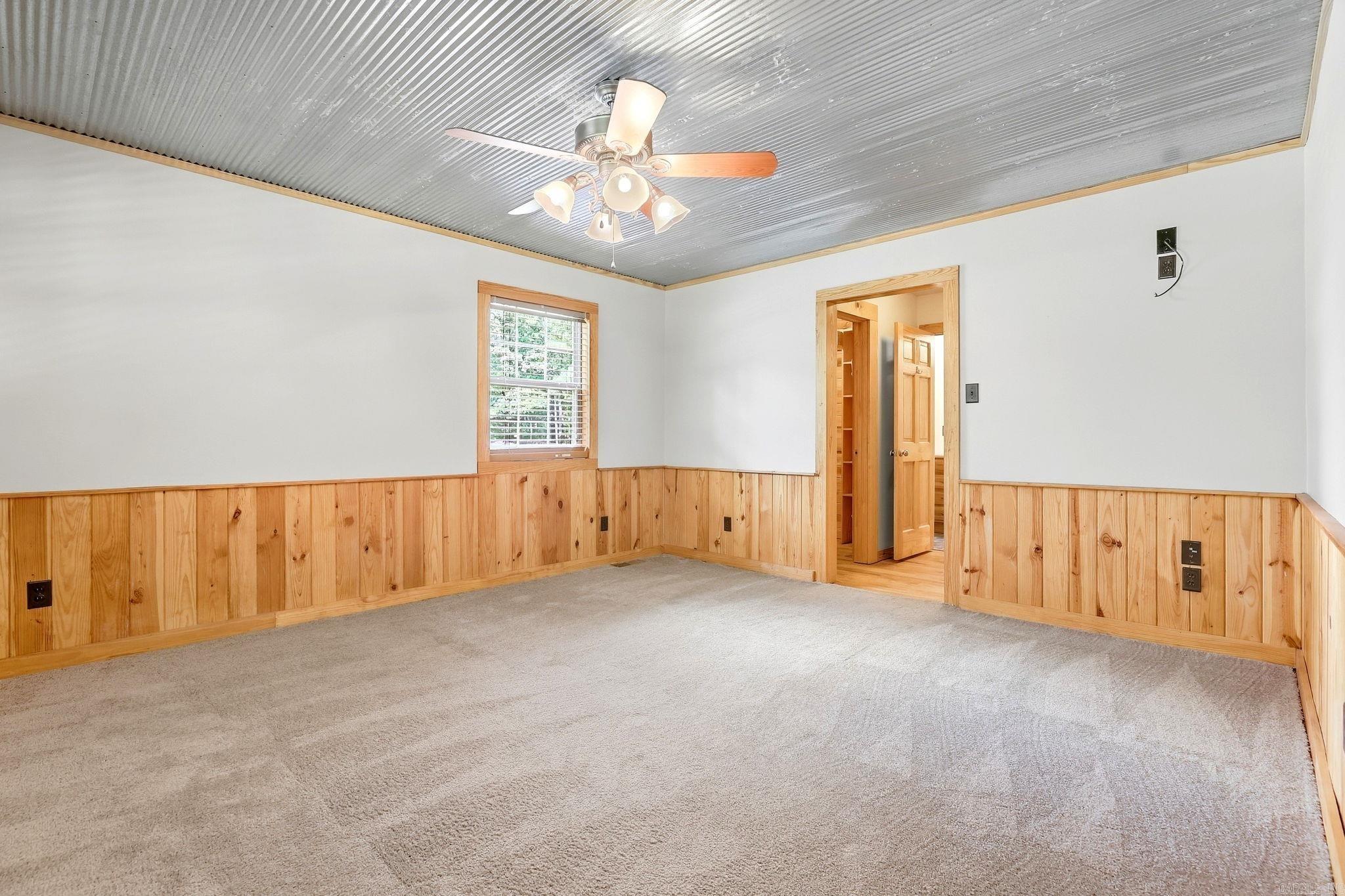 18500 Vimy Ridge Road Property Photo 22