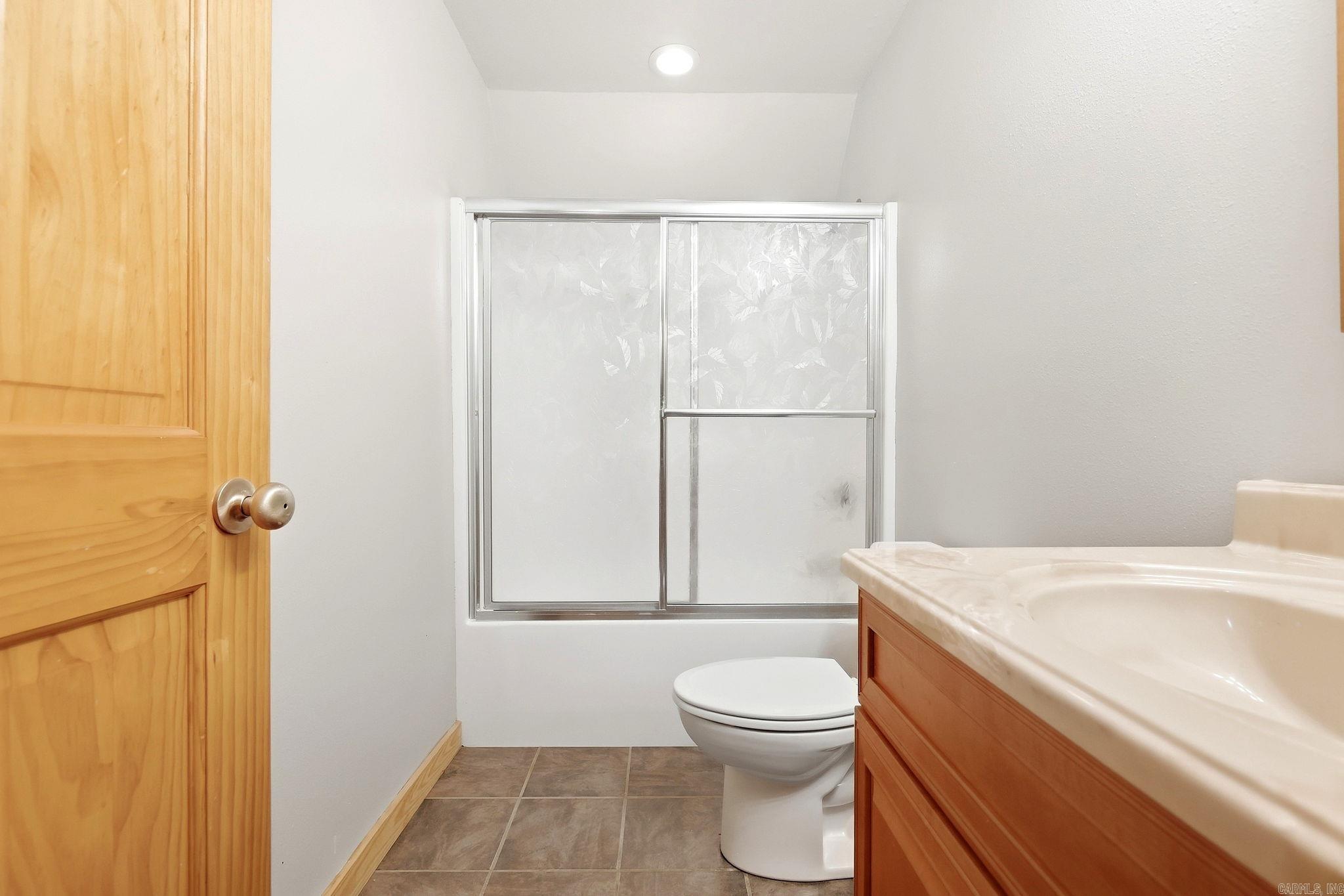 18500 Vimy Ridge Road Property Photo 41