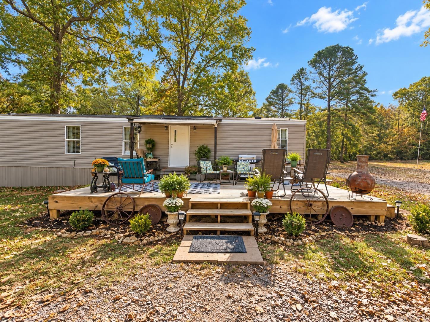 6 Funderburk Road Property Photo 3