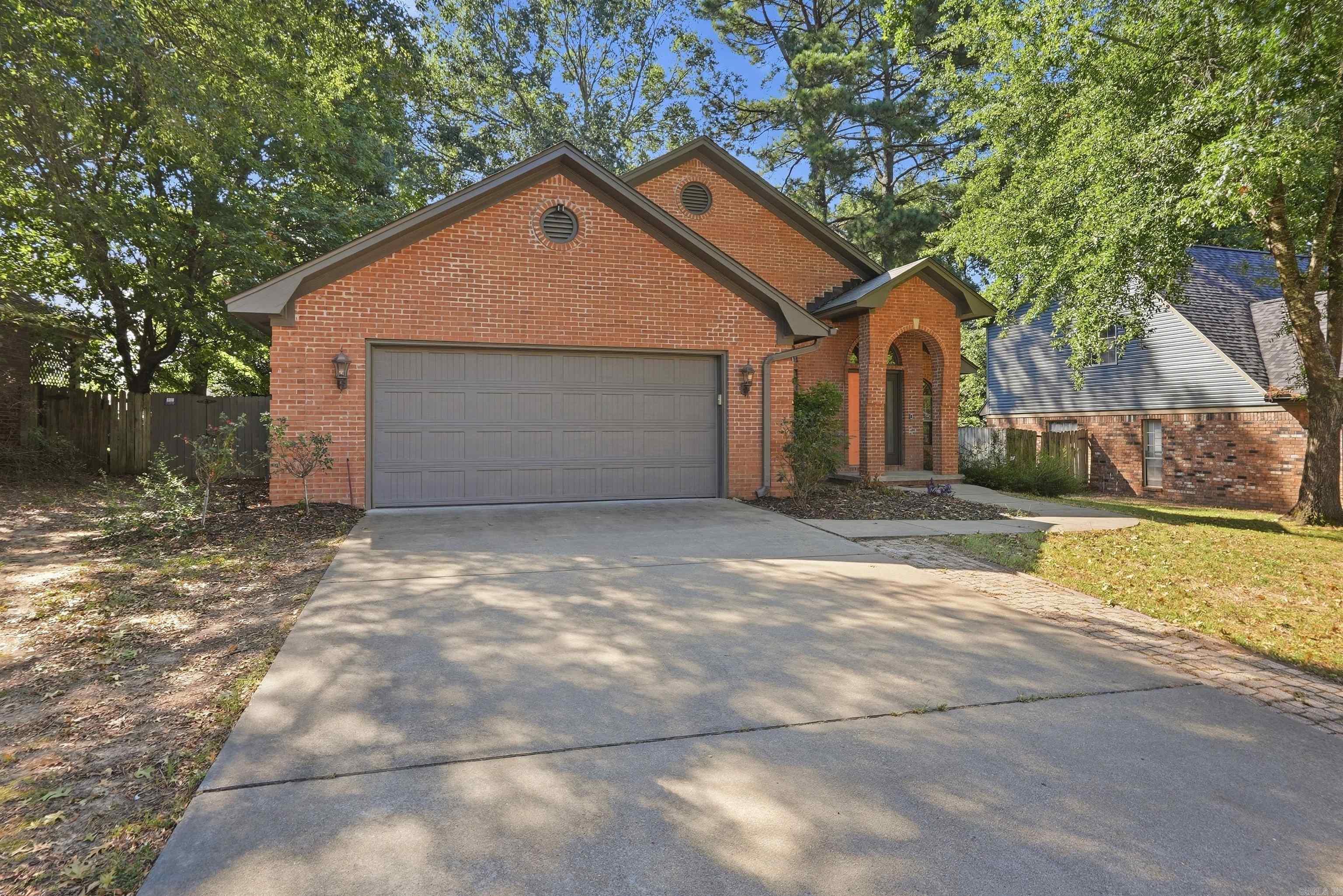 2835 Kent Lane
