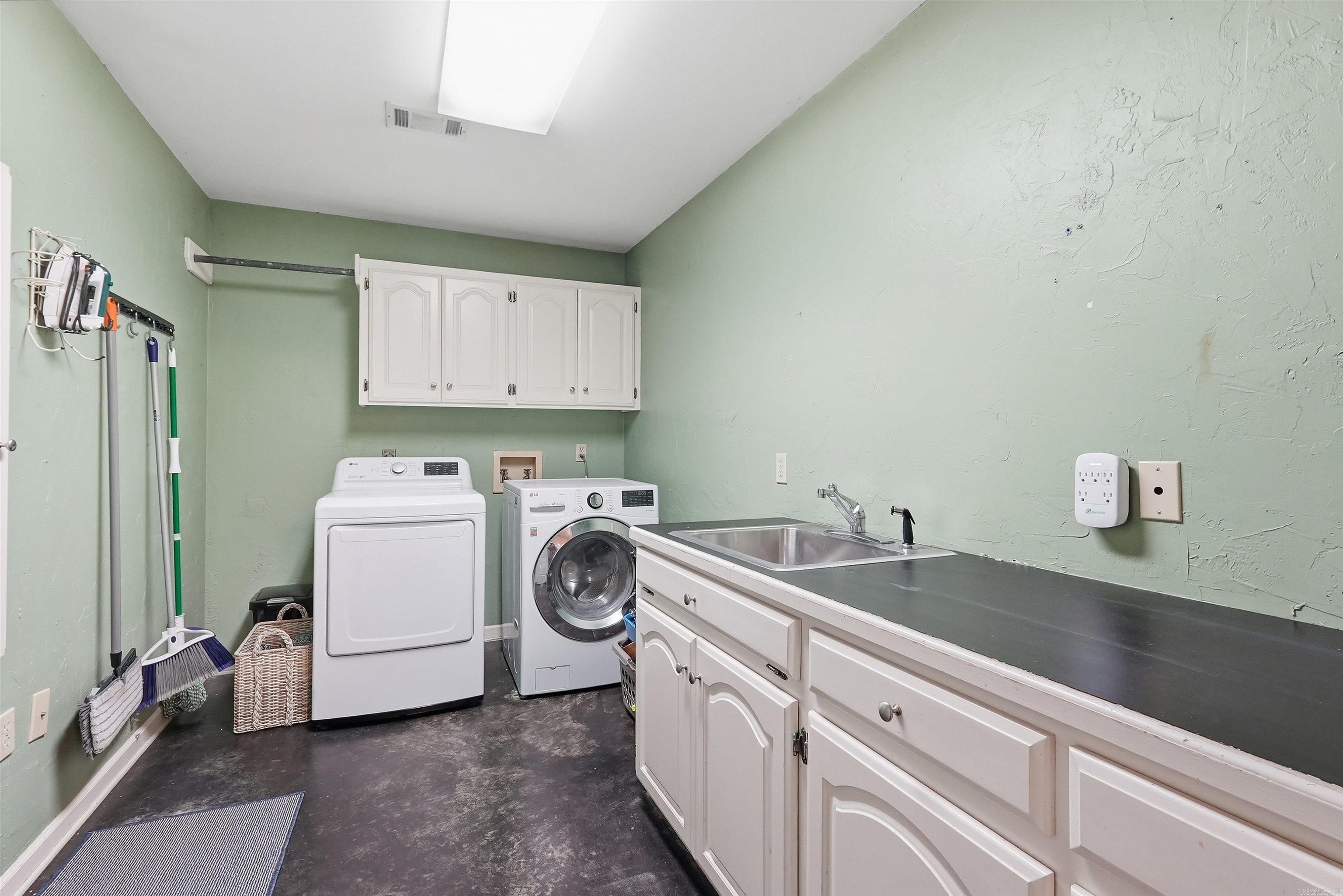 2835 Kent Lane Property Photo 19