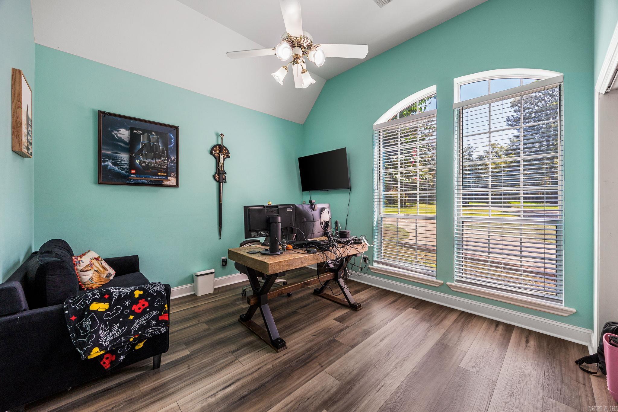 1728 Regal Drive Property Photo 28