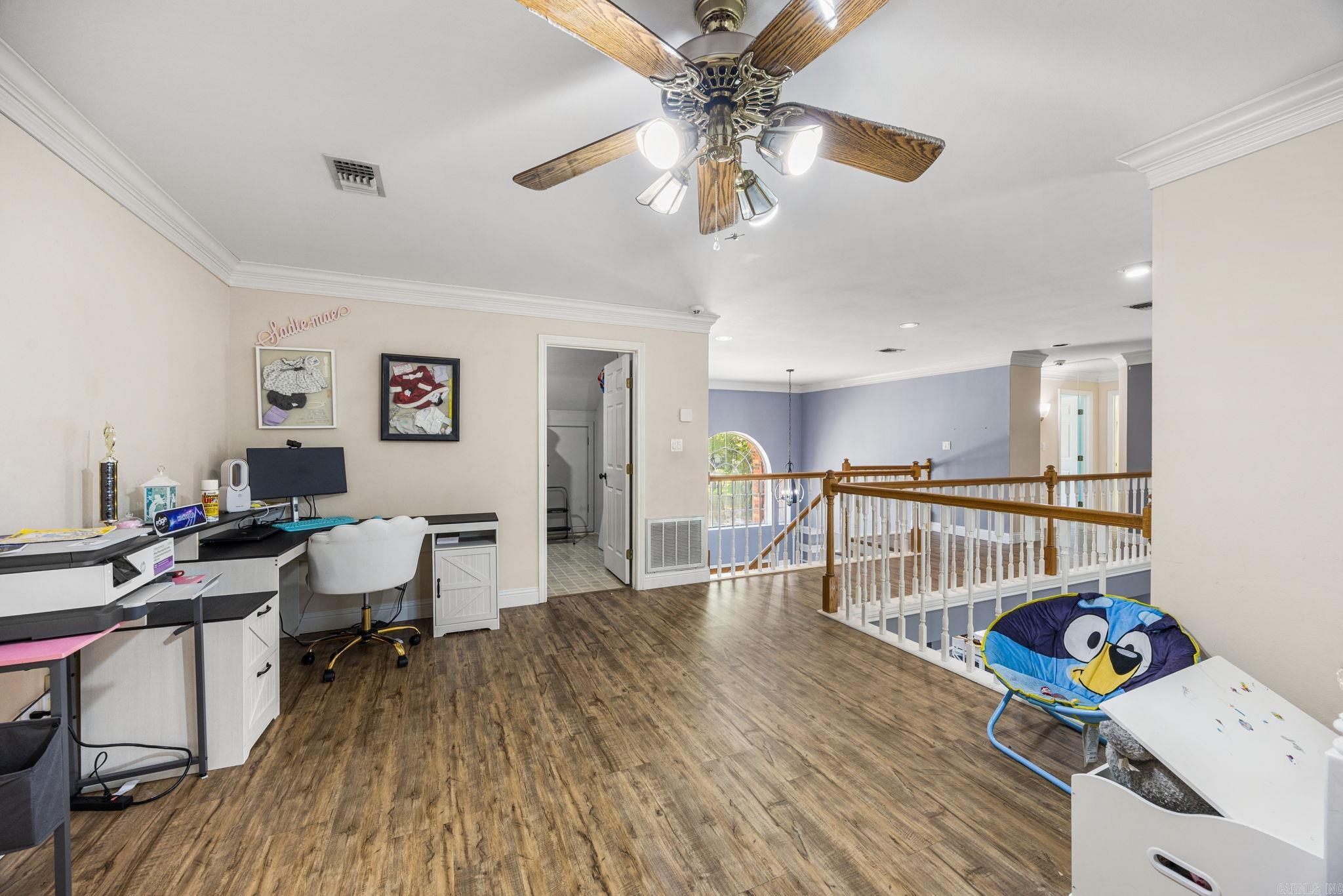 1728 Regal Drive Property Photo 37