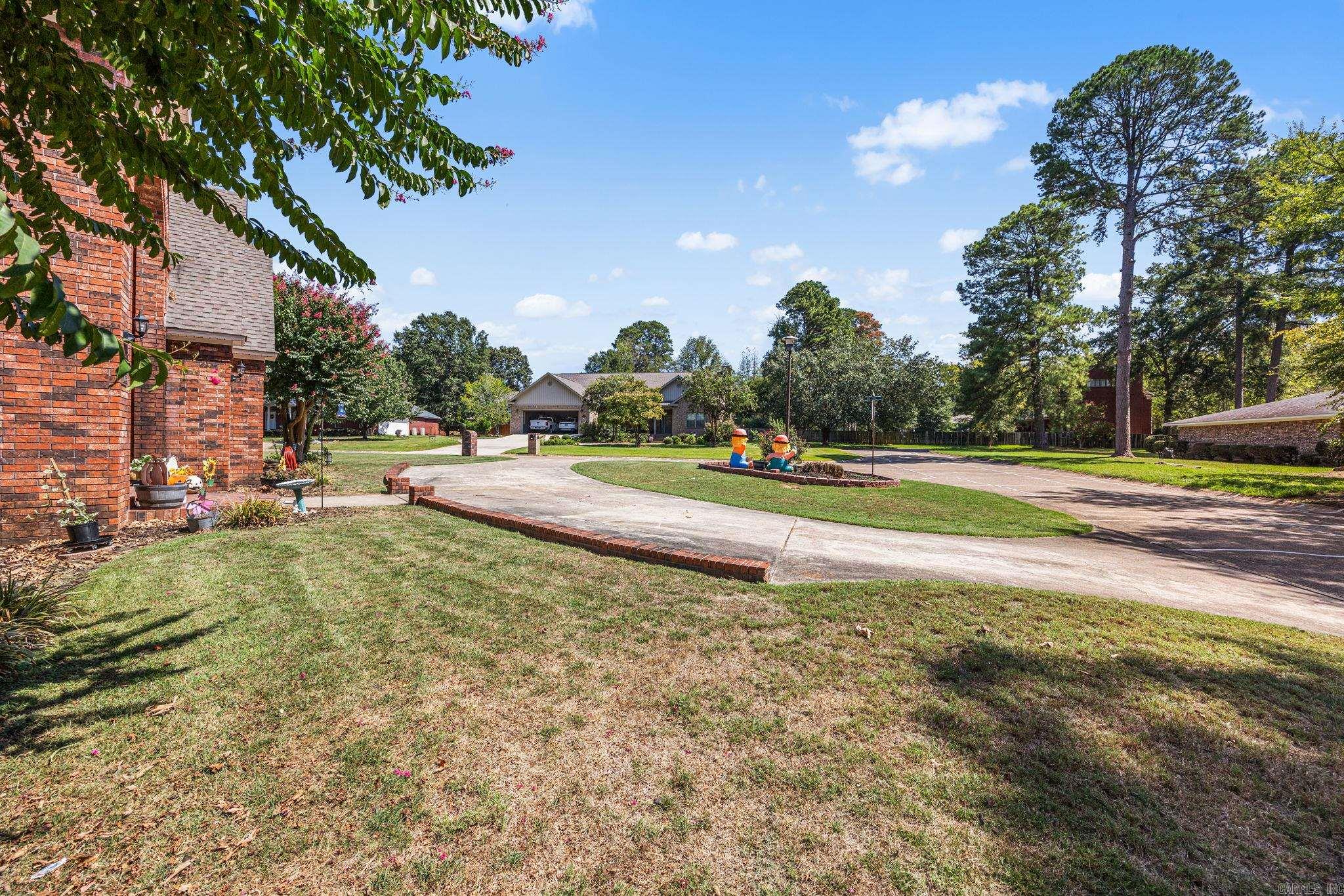 1728 Regal Drive Property Photo 39