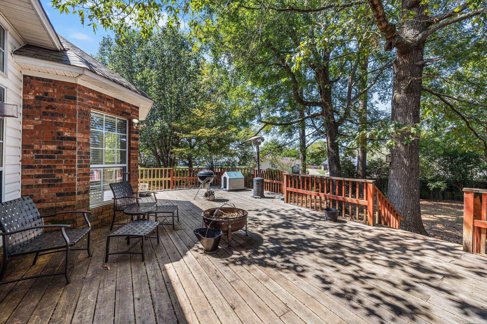 1728 Regal Drive Property Photo 44