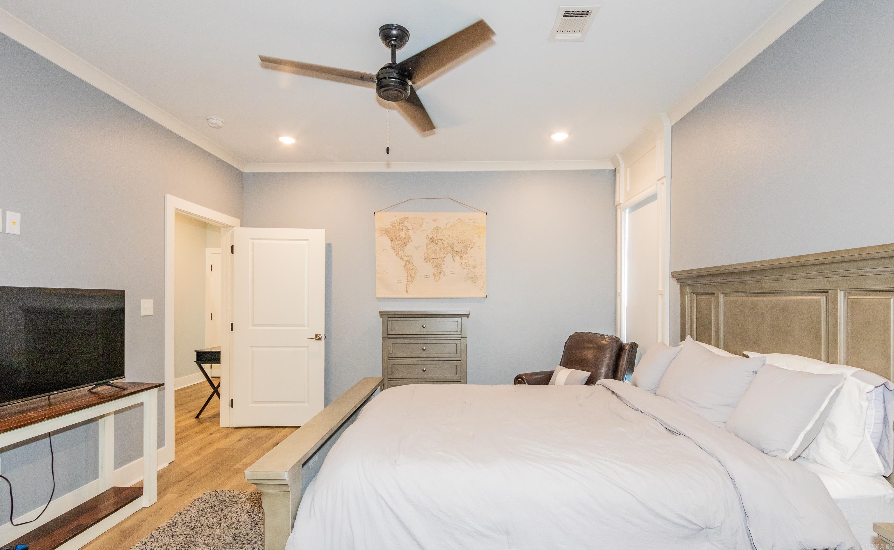 4 Pasley Park Property Photo 27