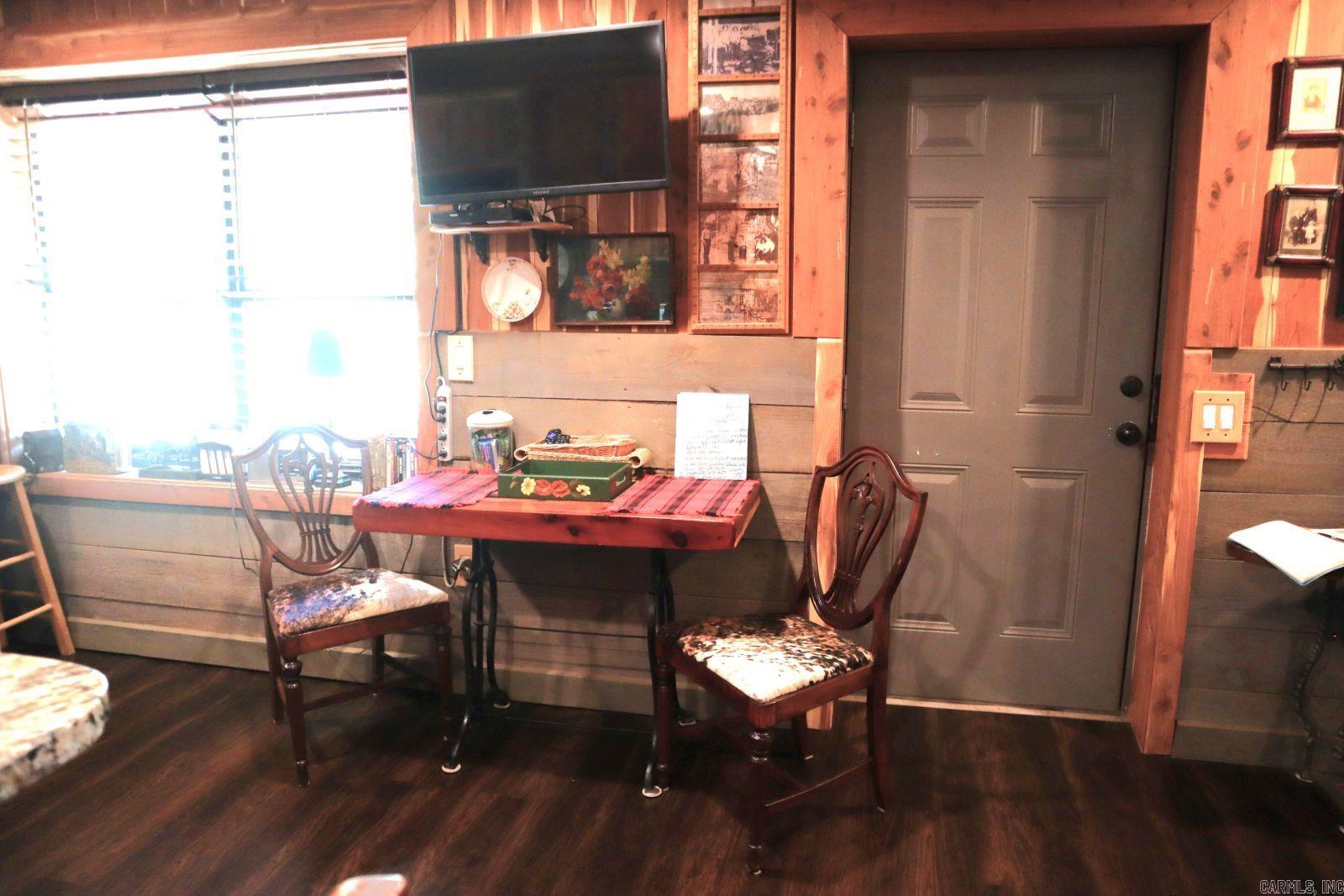 131 Walnut Street Property Photo 11