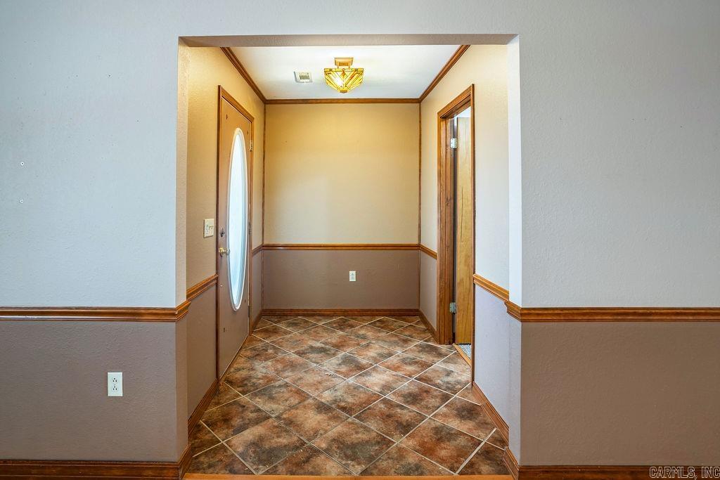 4 Oak Meadow Cove Property Photo 6