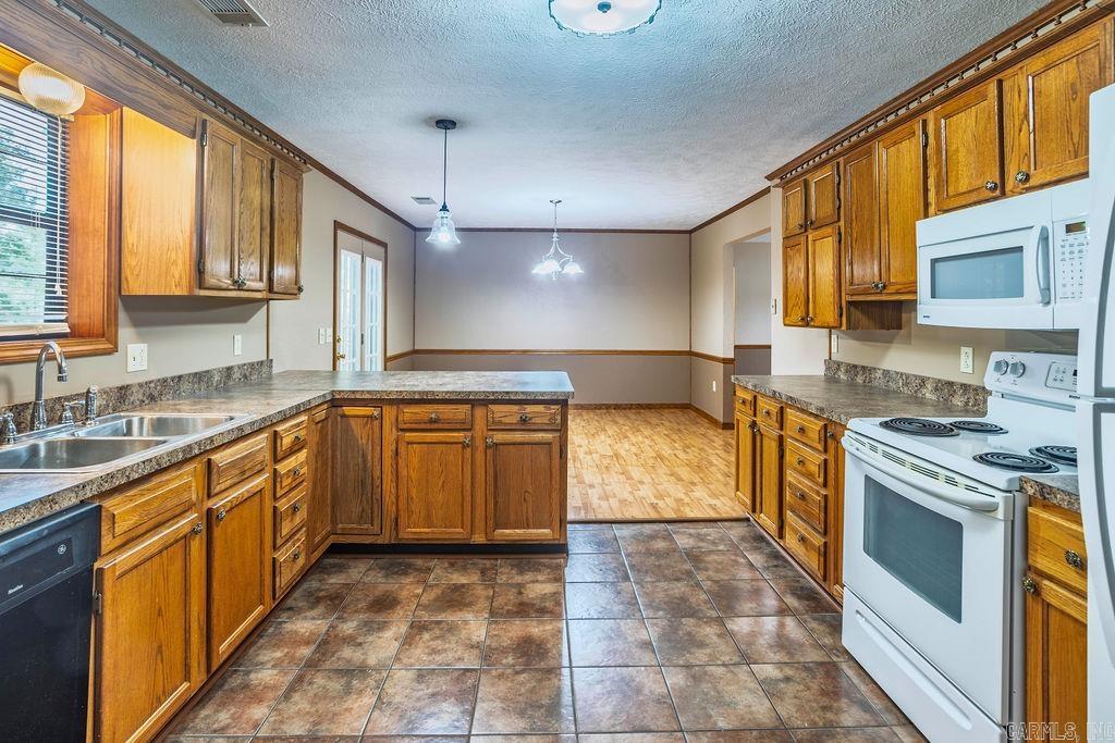4 Oak Meadow Cove Property Photo 10