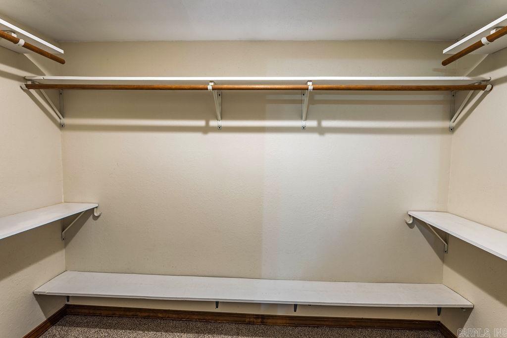 4 Oak Meadow Cove Property Photo 15