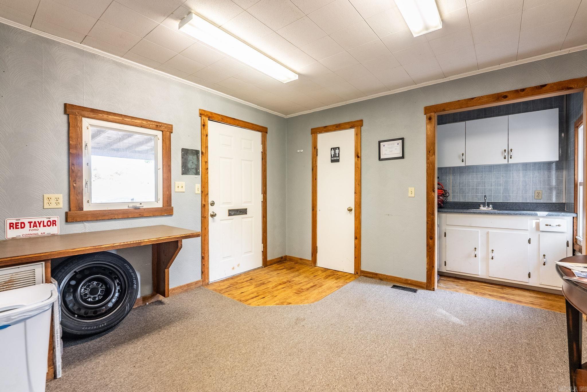 54 S Broadway Property Photo 30