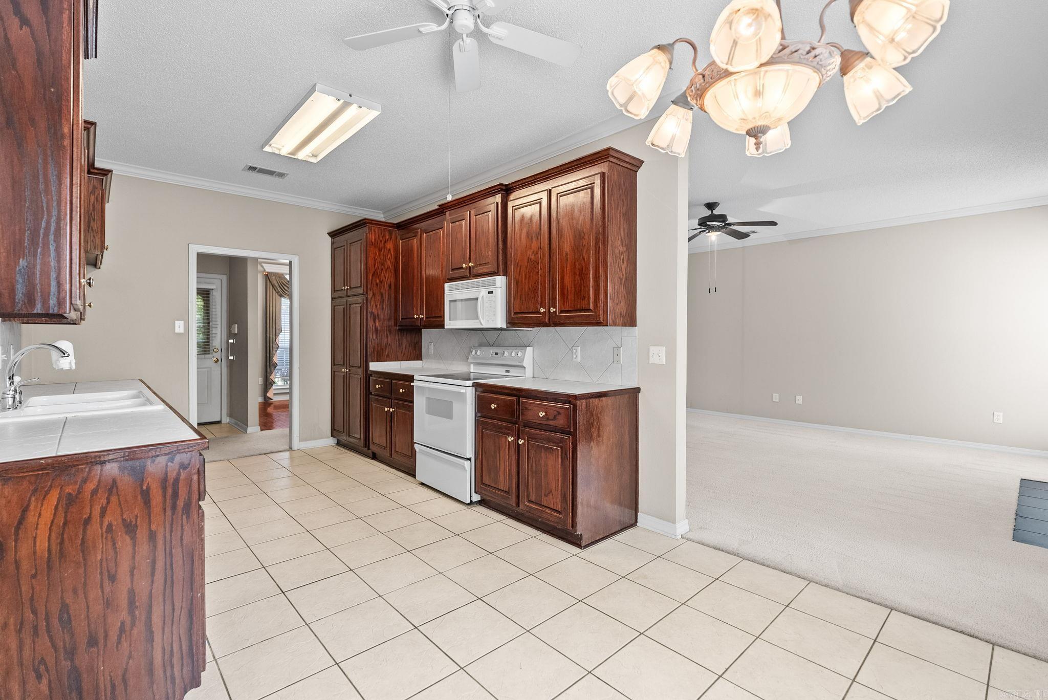 11 Westfield Drive Property Photo 12