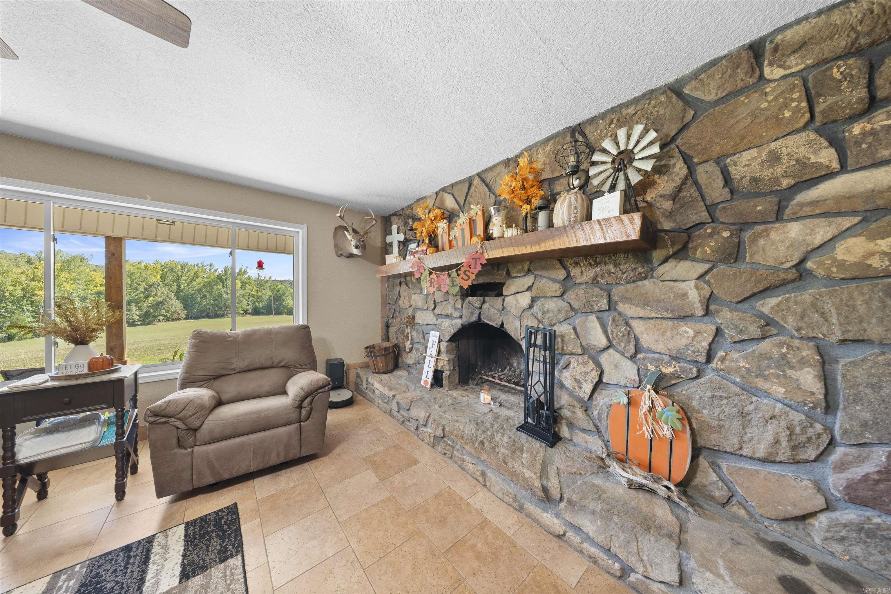 17928 Cathcart Road Property Photo 9