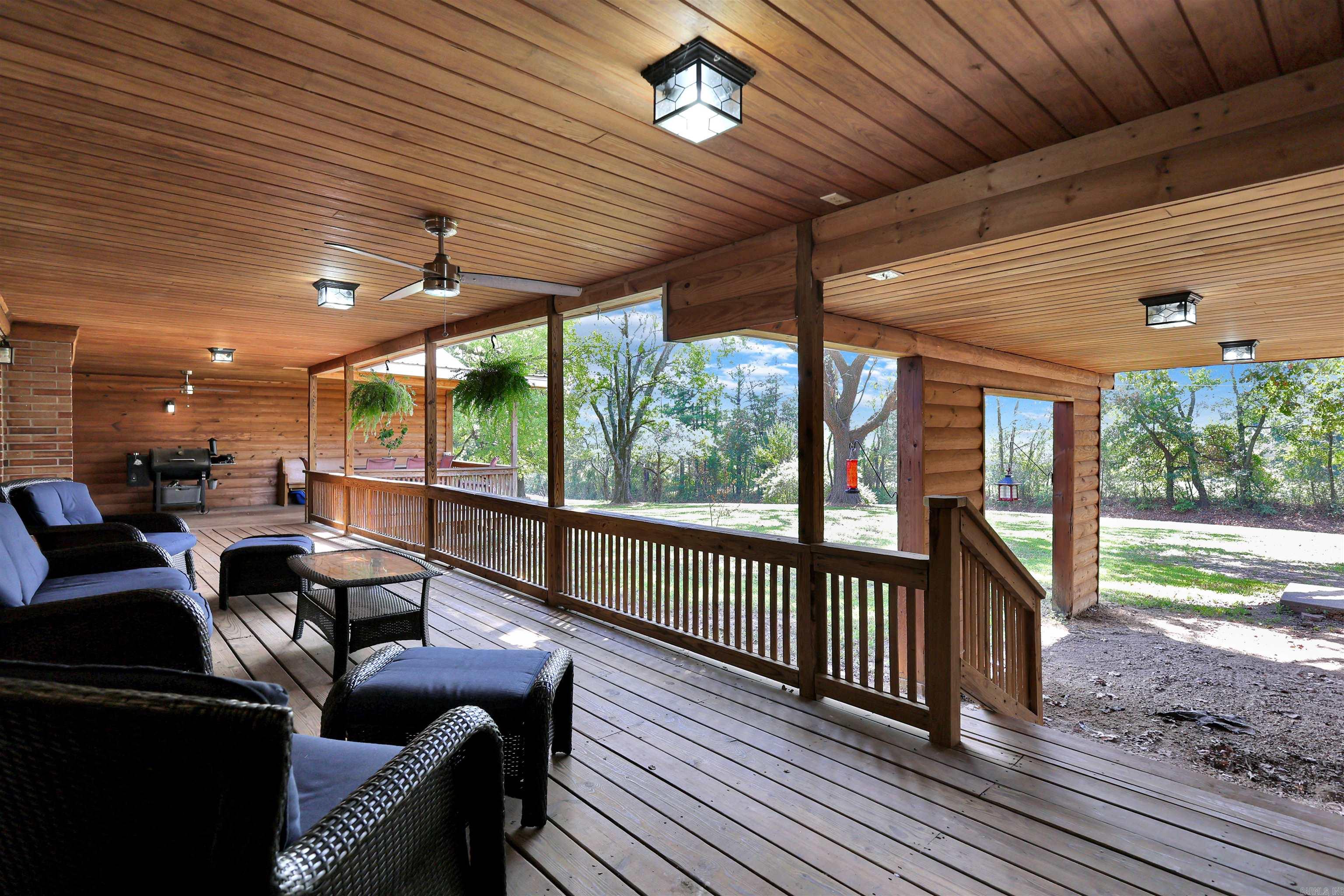 4956 Hickory Grove Road Property Photo 4