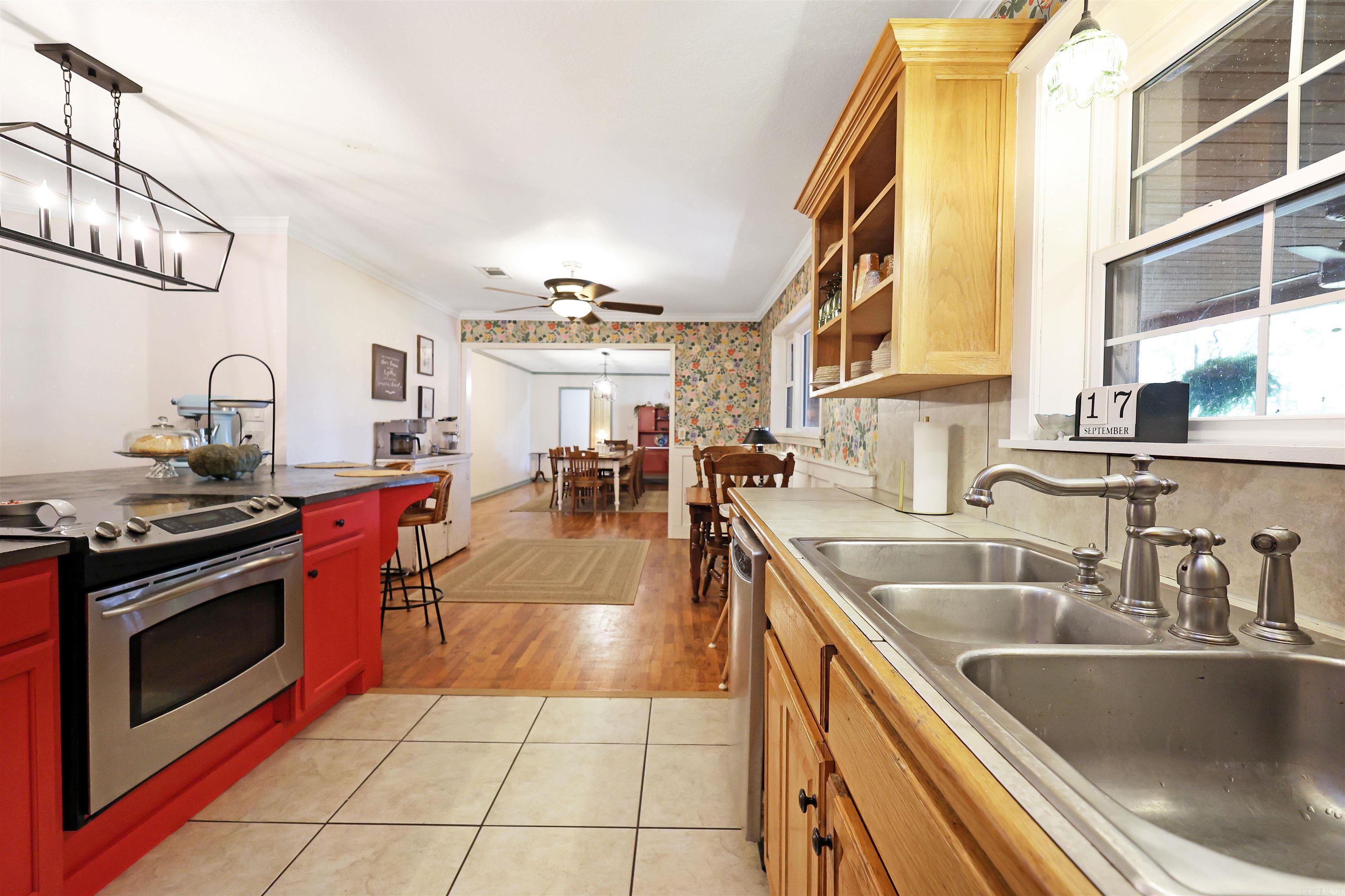 4956 Hickory Grove Road Property Photo 10