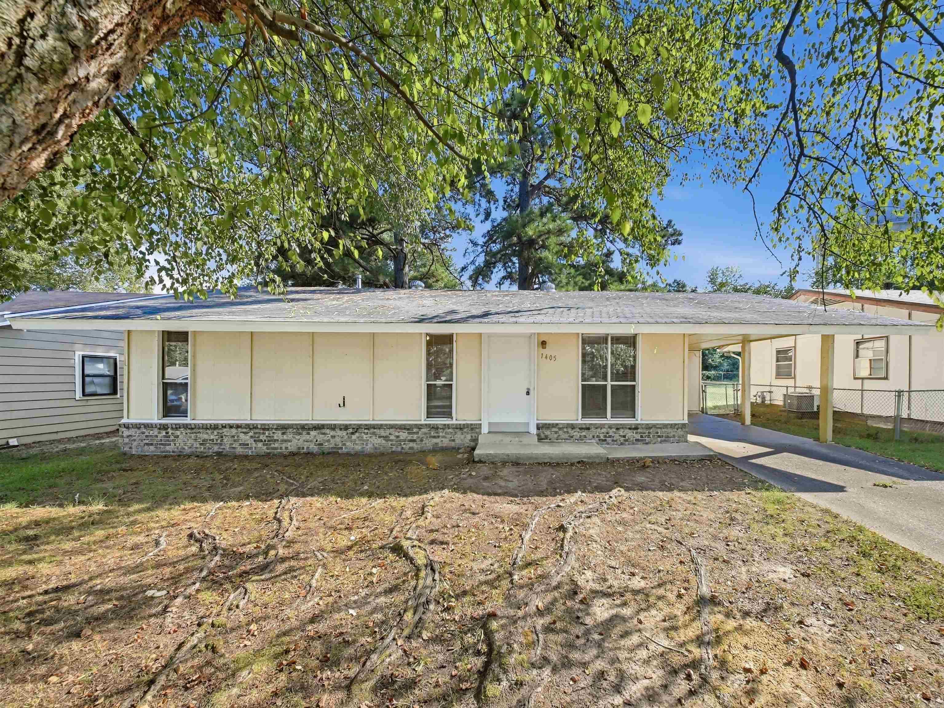 1405 Southern Street Property Photo 1