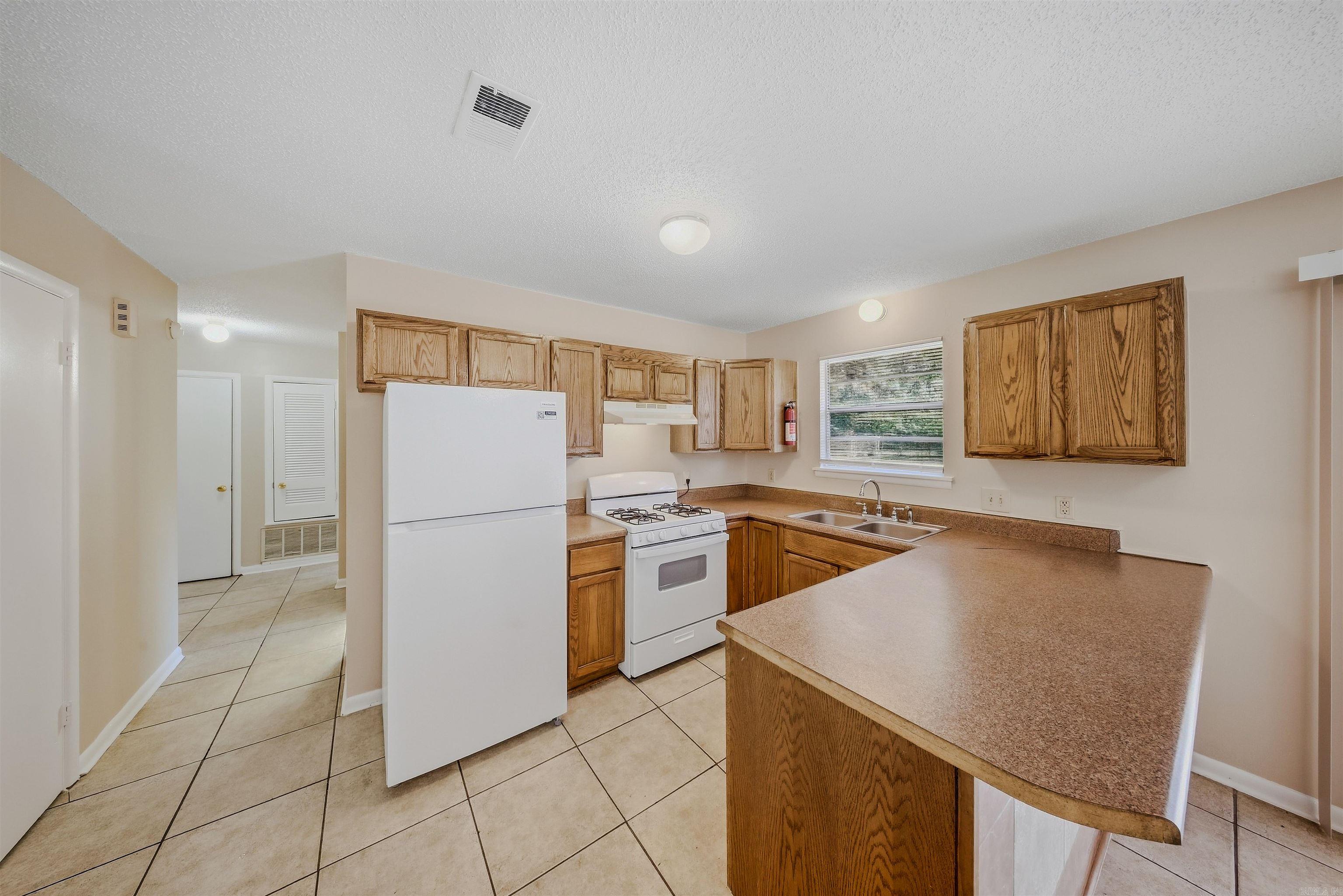 1405 Southern Street Property Photo 7