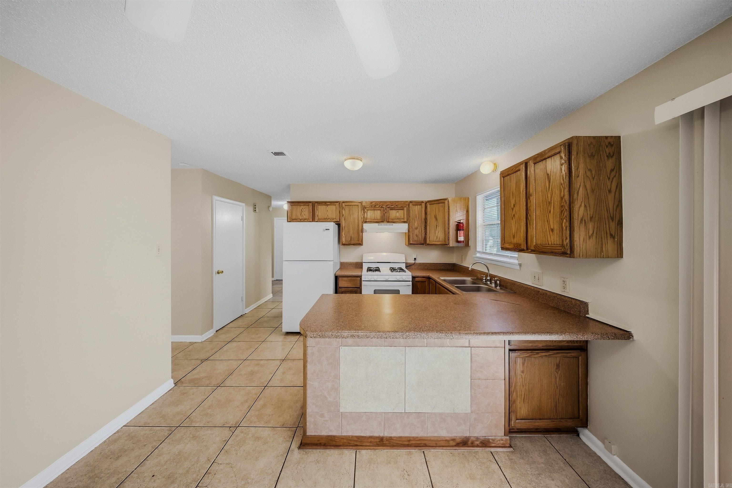 1405 Southern Street Property Photo 9
