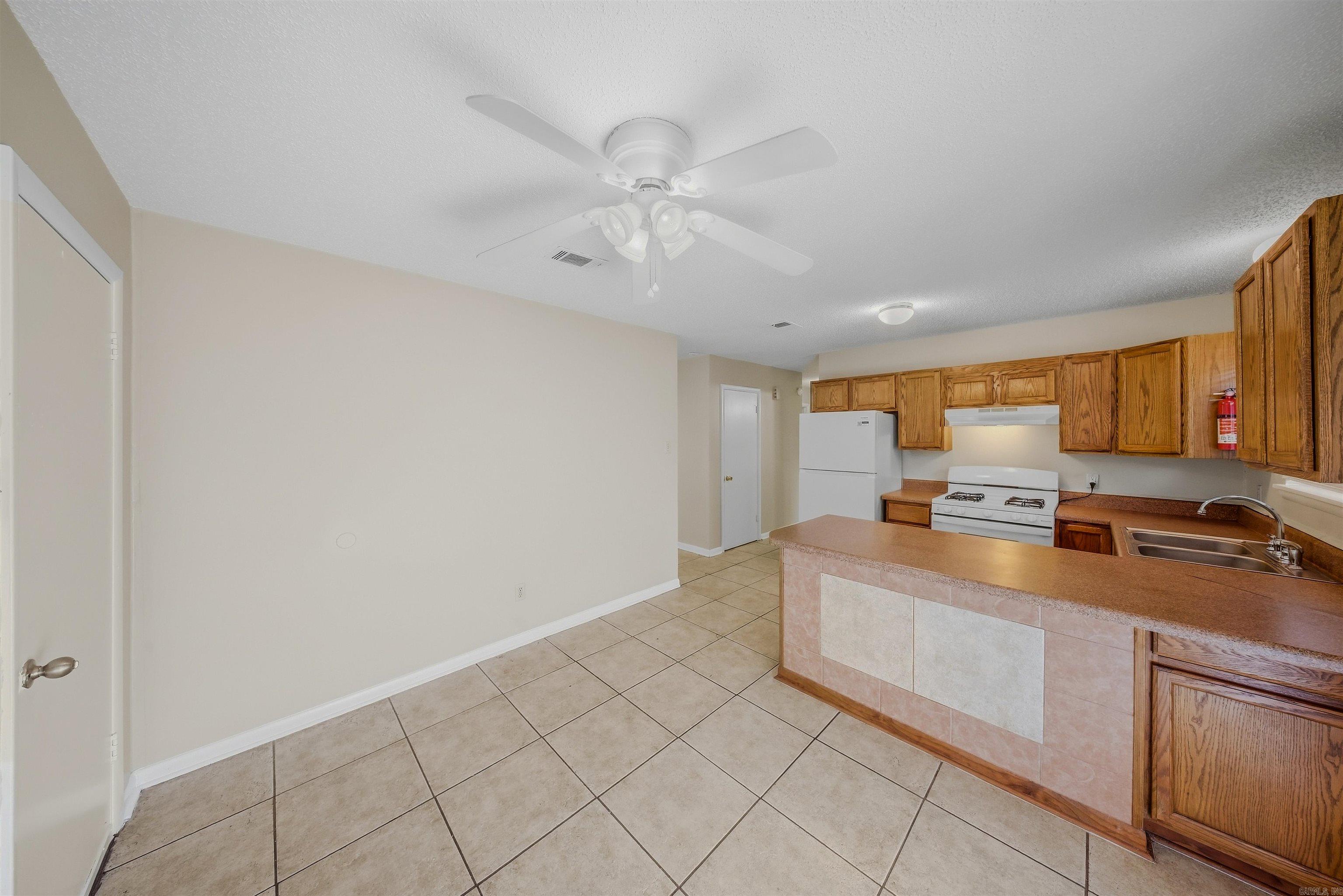 1405 Southern Street Property Photo 11