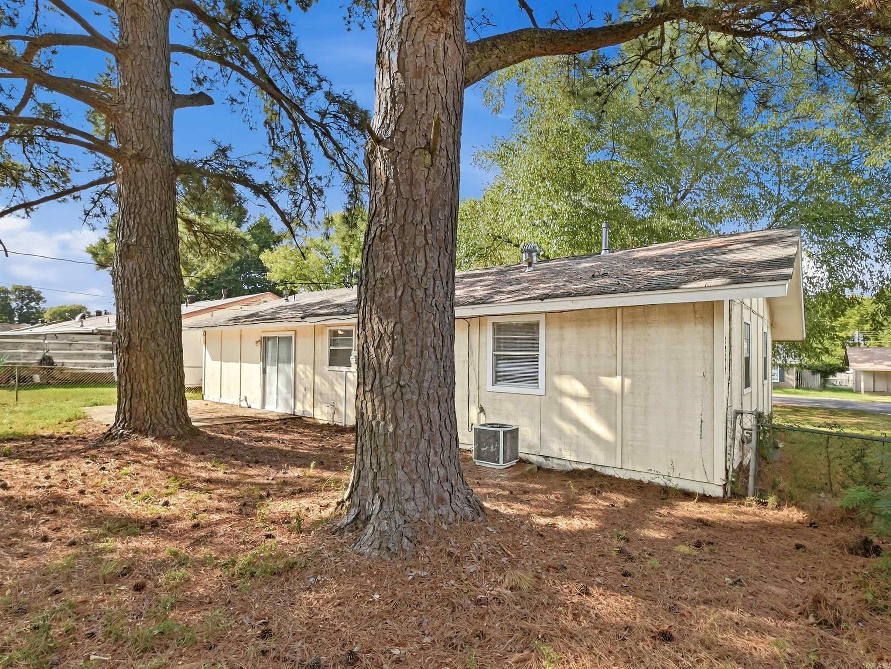 1405 Southern Street Property Photo 24